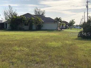 339 NE 19TH TER, Cape Coral, FL 33909