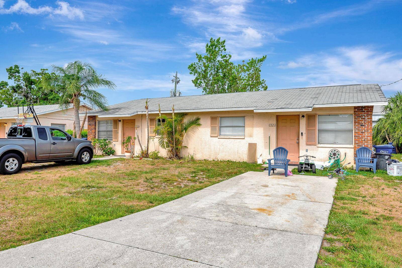 6520/6522 12TH ST W, Bradenton, FL 34207
