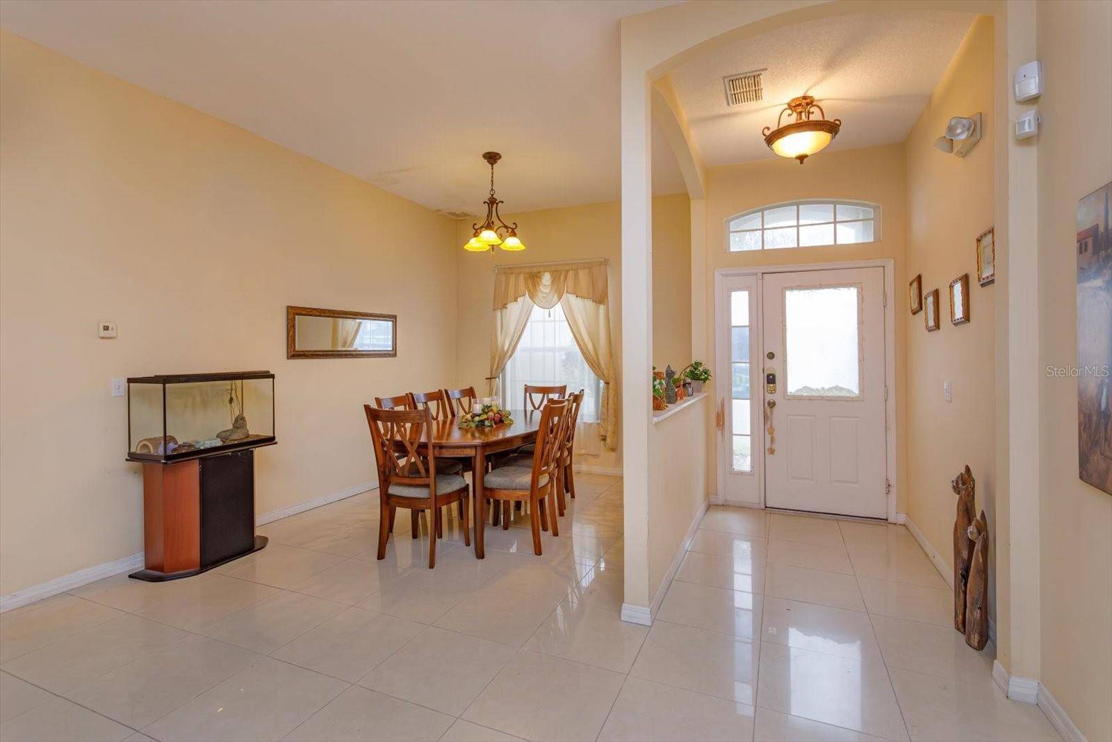 244 BALLYSHANNON DR, Davenport, FL 33897