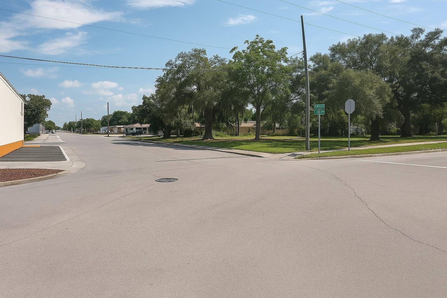 203 EMERALD AVE, Lake Wales, FL 33853