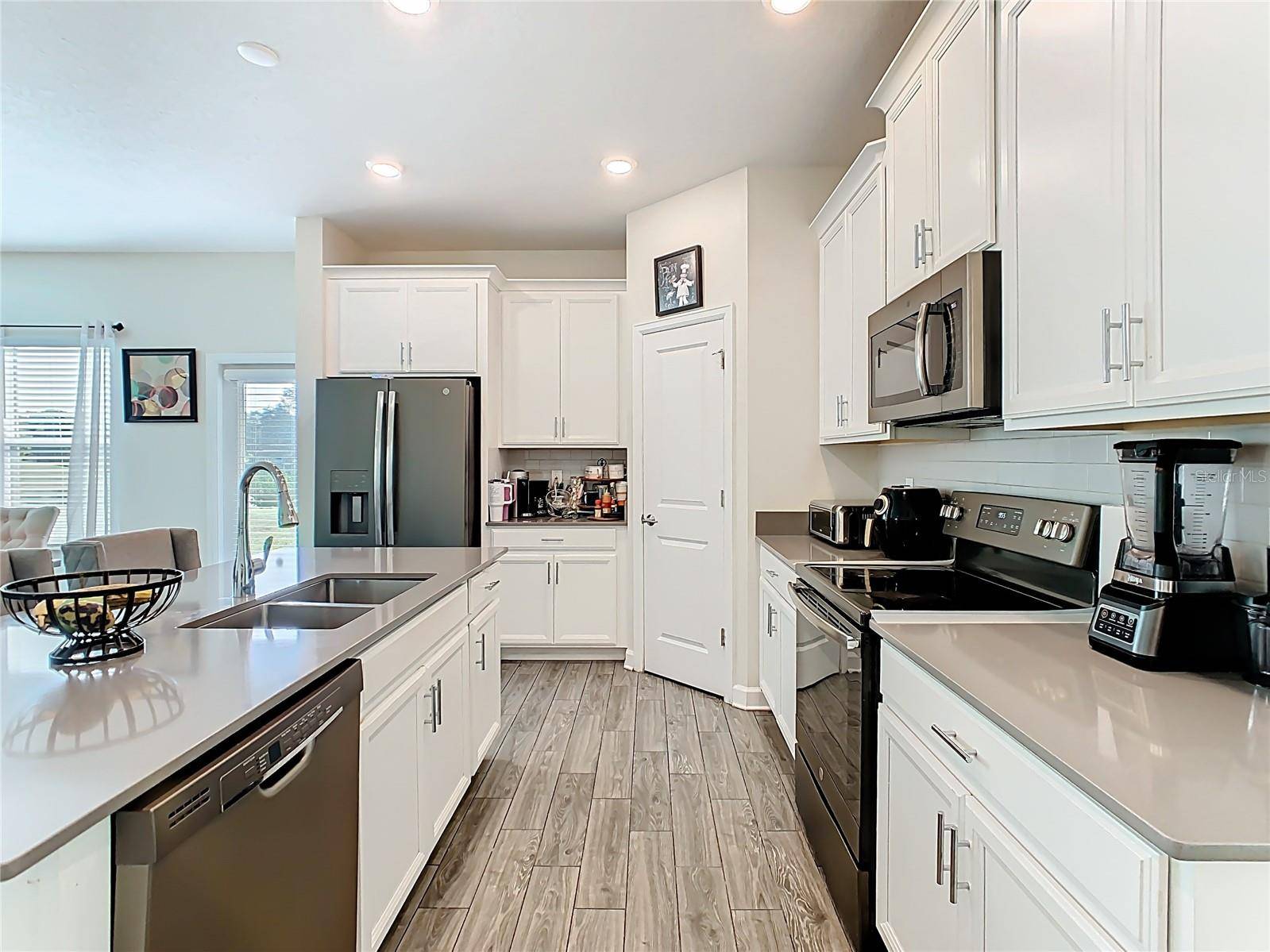 1059 BLACKWOLF RUN RD, Davenport, FL 33896