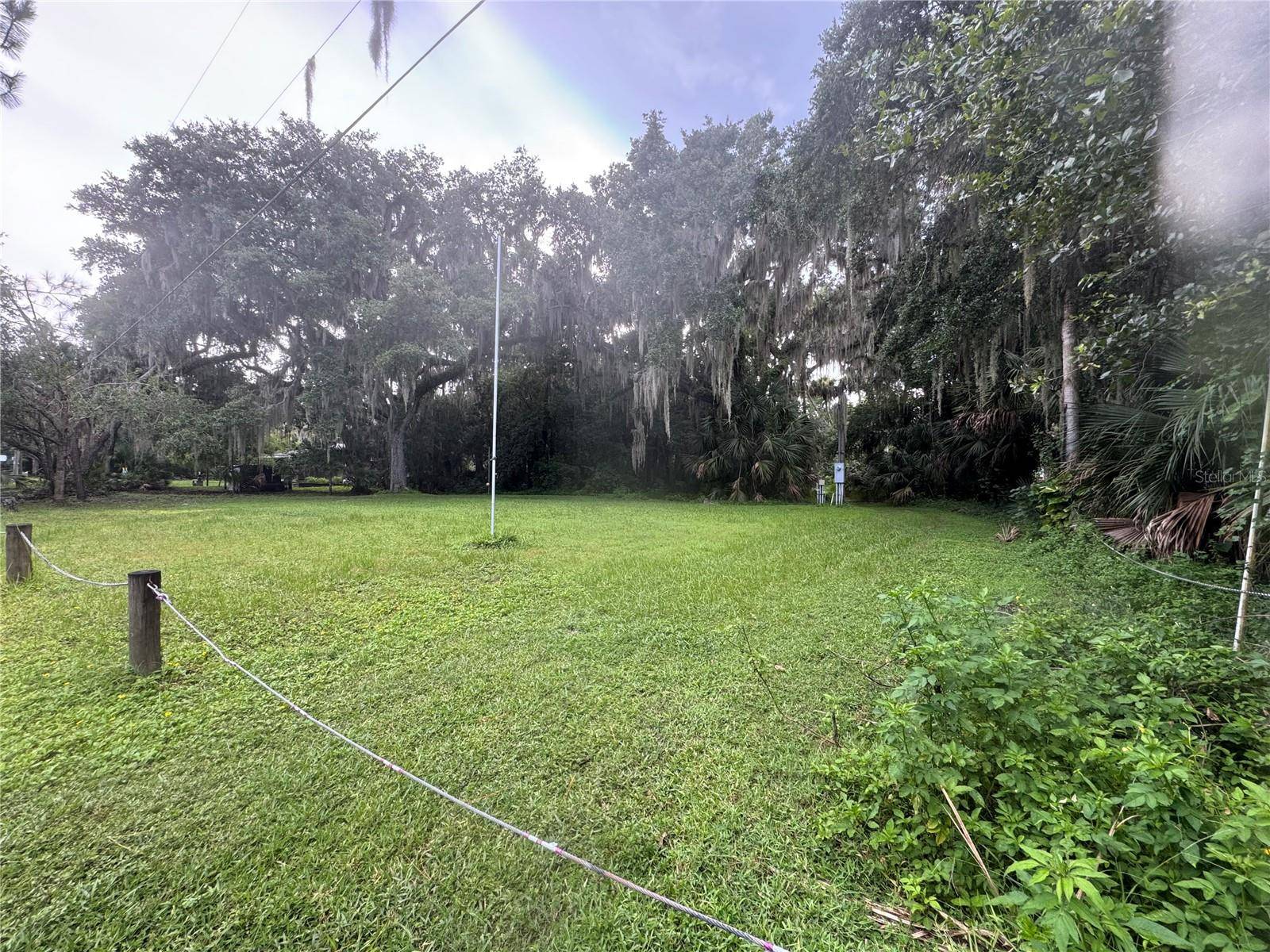 1530 SWAMP LN, Geneva, FL 32732