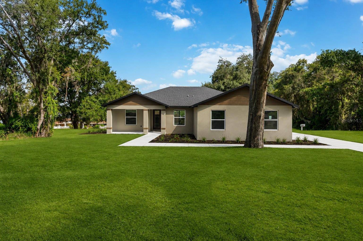 11110 OLEANDER DR, Clermont, FL 34711