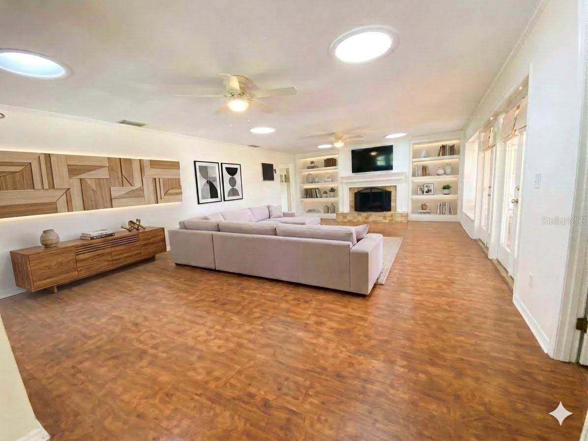 1449 ERROL Pkwy, Apopka, FL 32712
