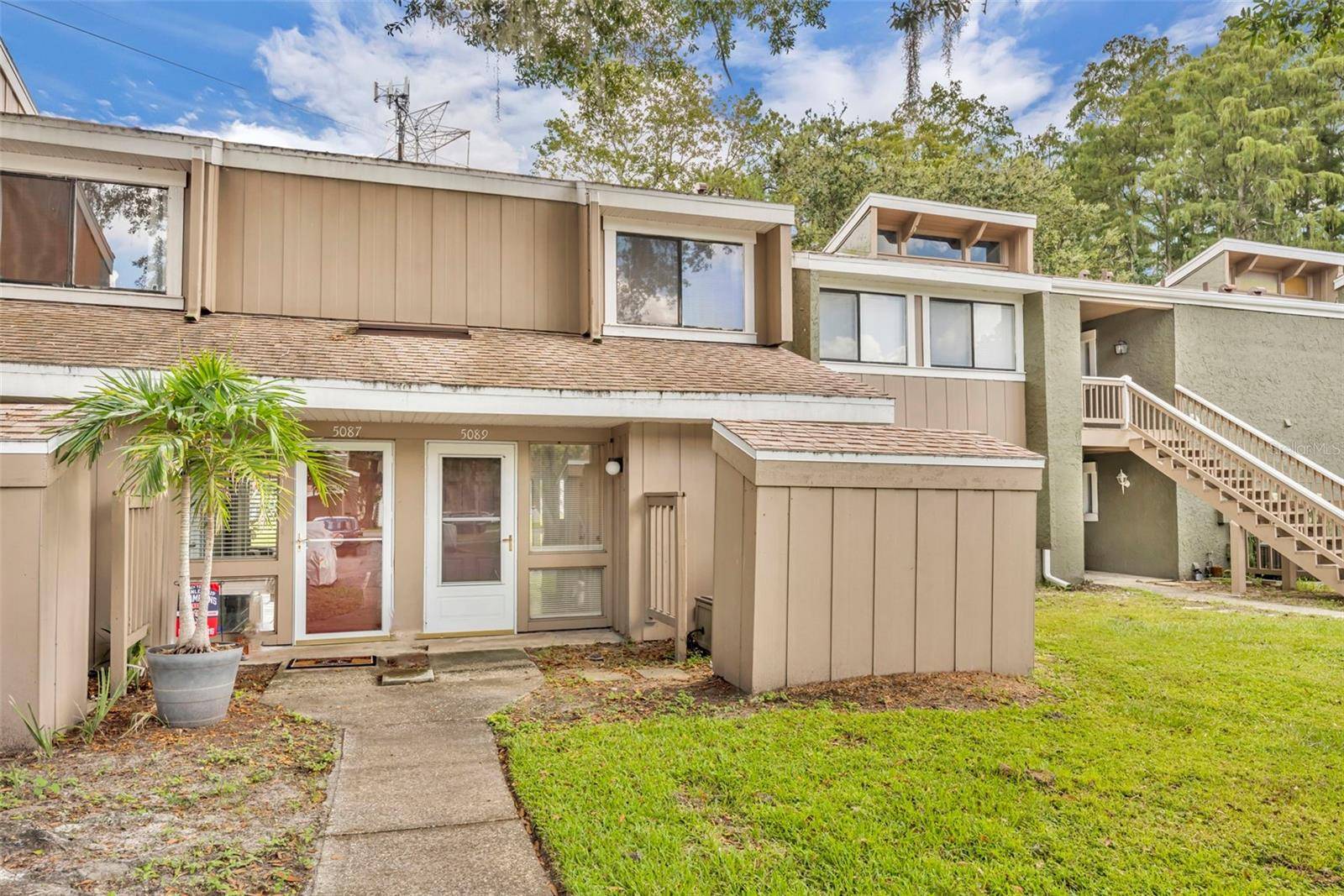 5089 EAGLESMERE DR #D09, Orlando, FL 32819