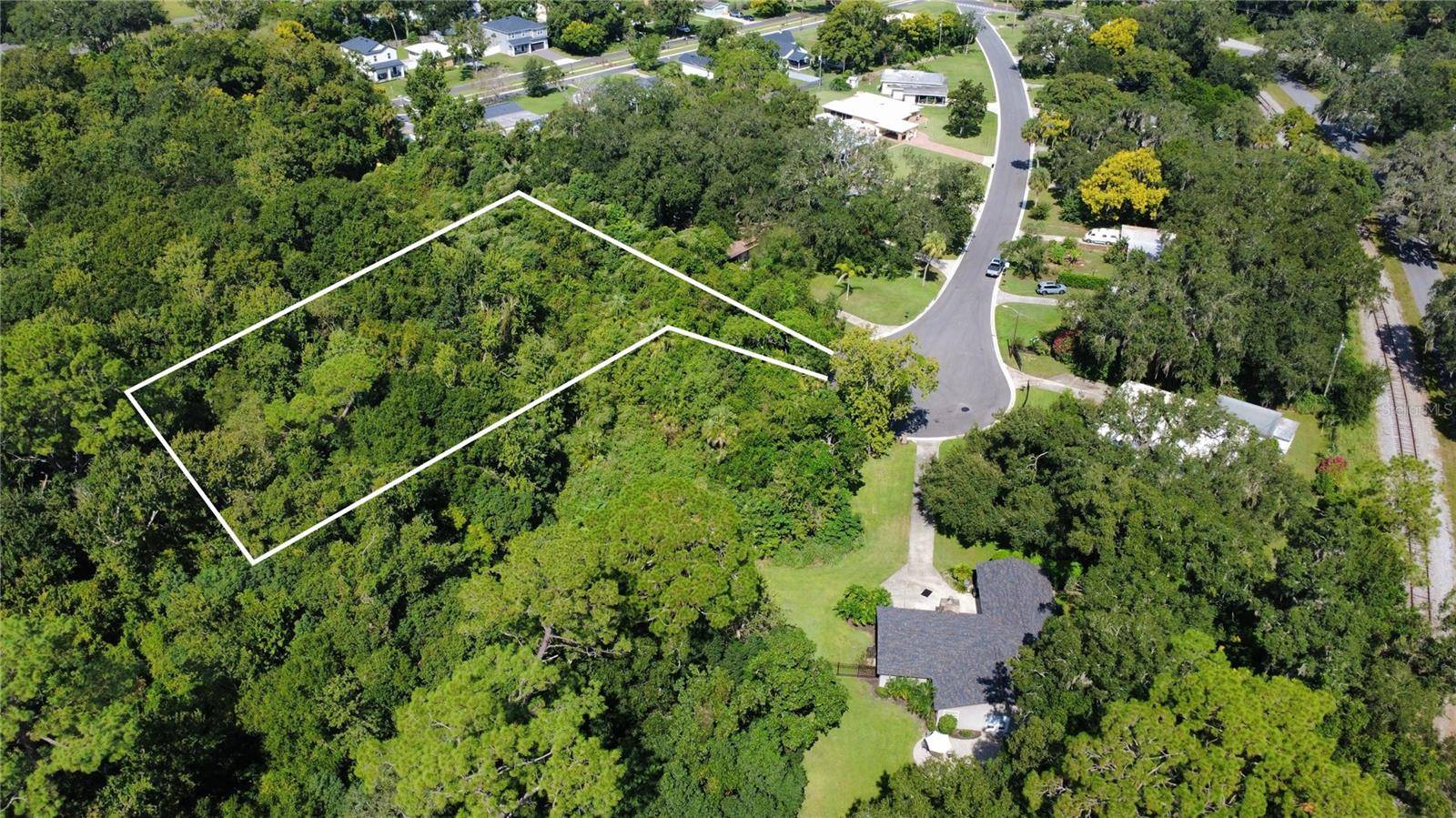 2016 GRANDVIEW AVE N, Sanford, FL 32771