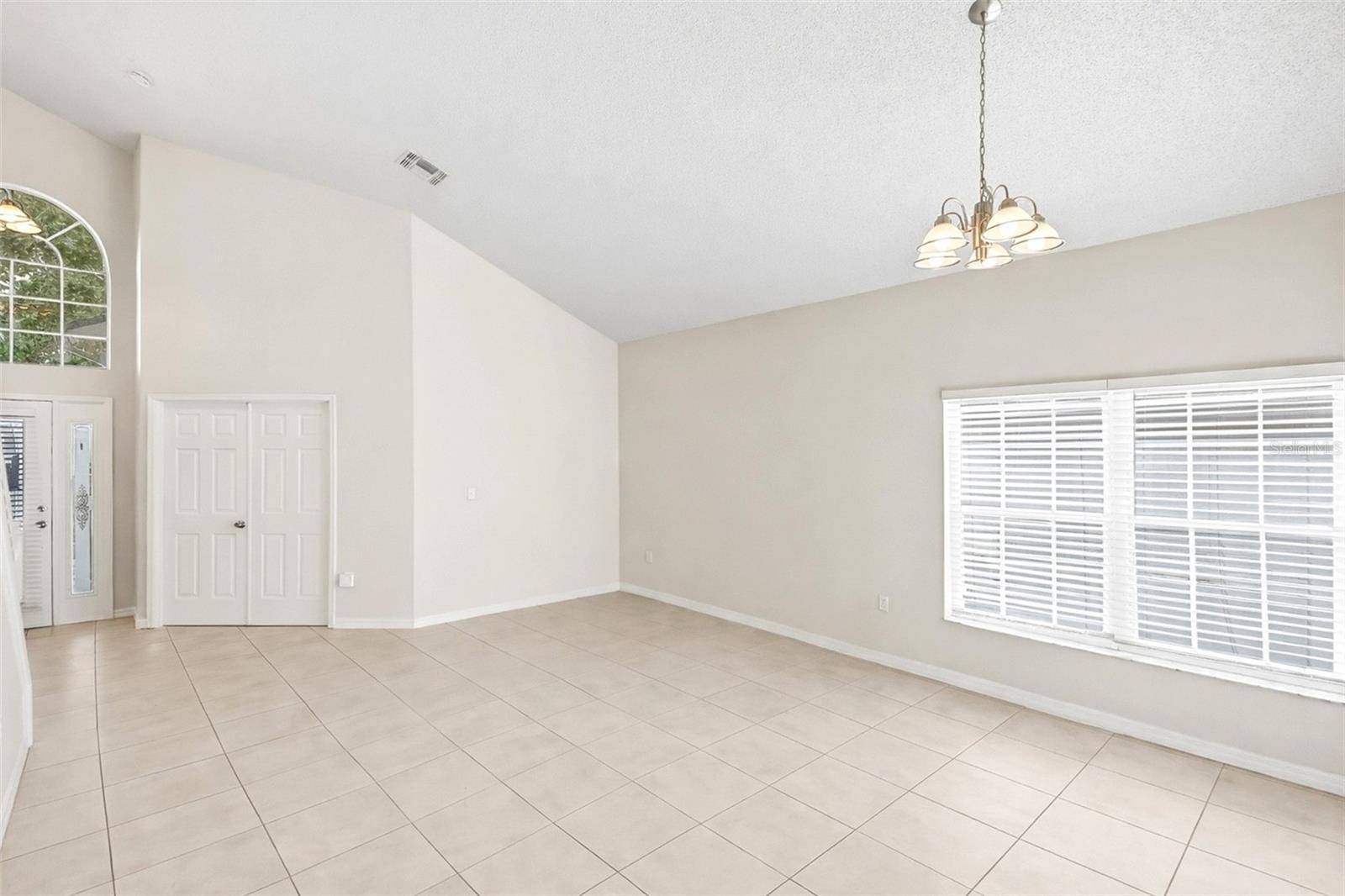 7946 GOLDEN POND CIR, Kissimmee, FL 34747
