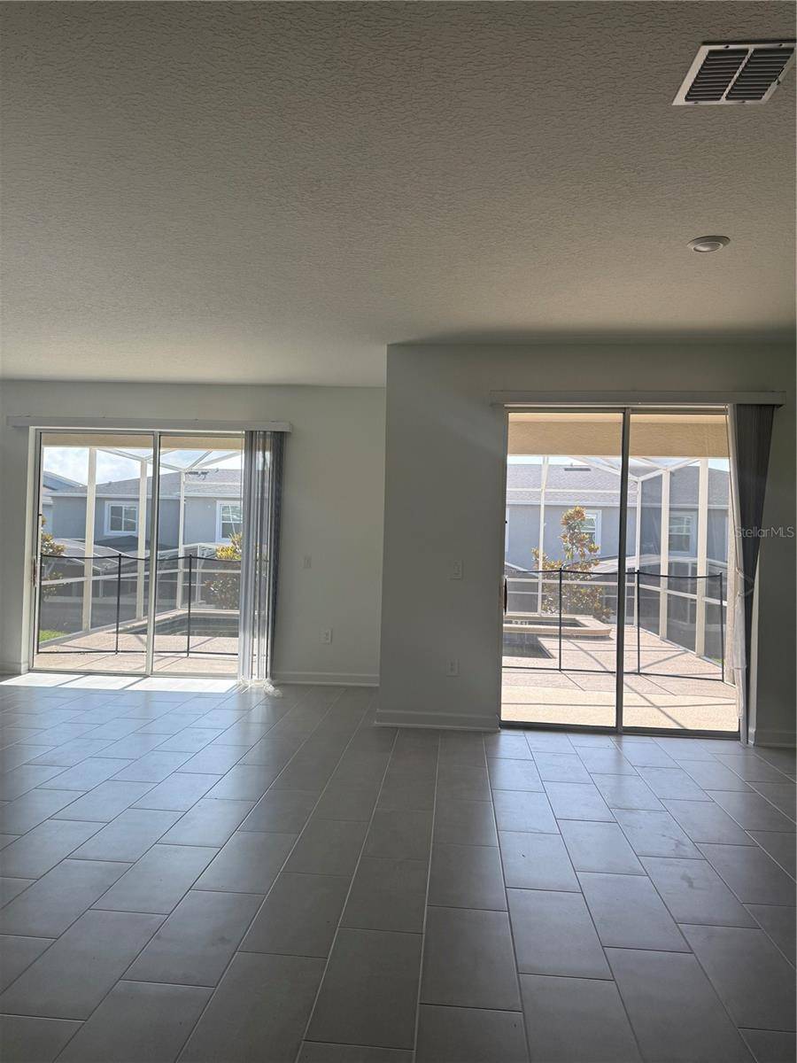 1123 KINGSBARN ST, Davenport, FL 33896