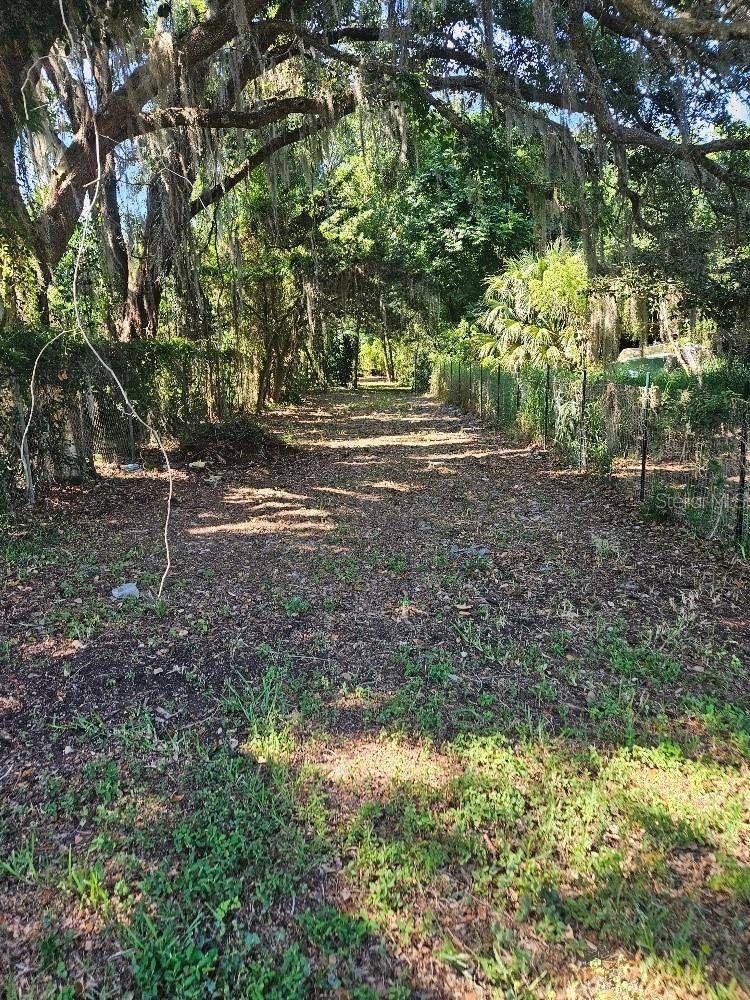 PRIVATE DR, Tavares, FL 32778