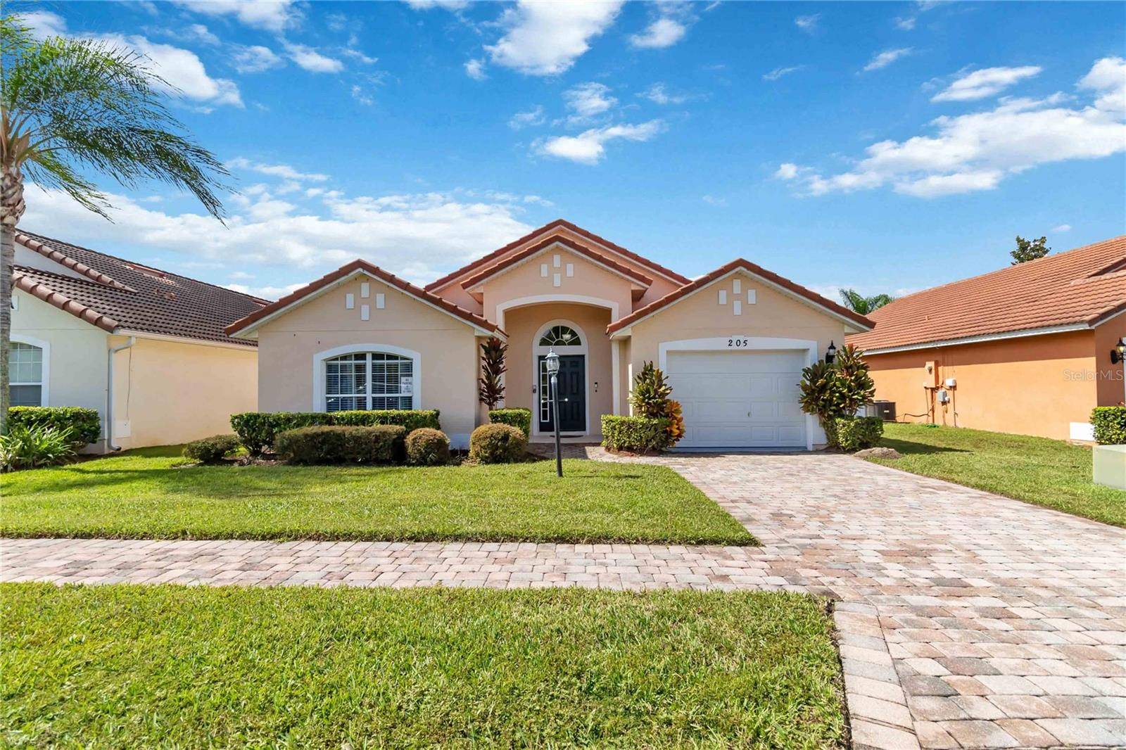 205 HUMMINGBIRD PASS, Davenport, FL 33896