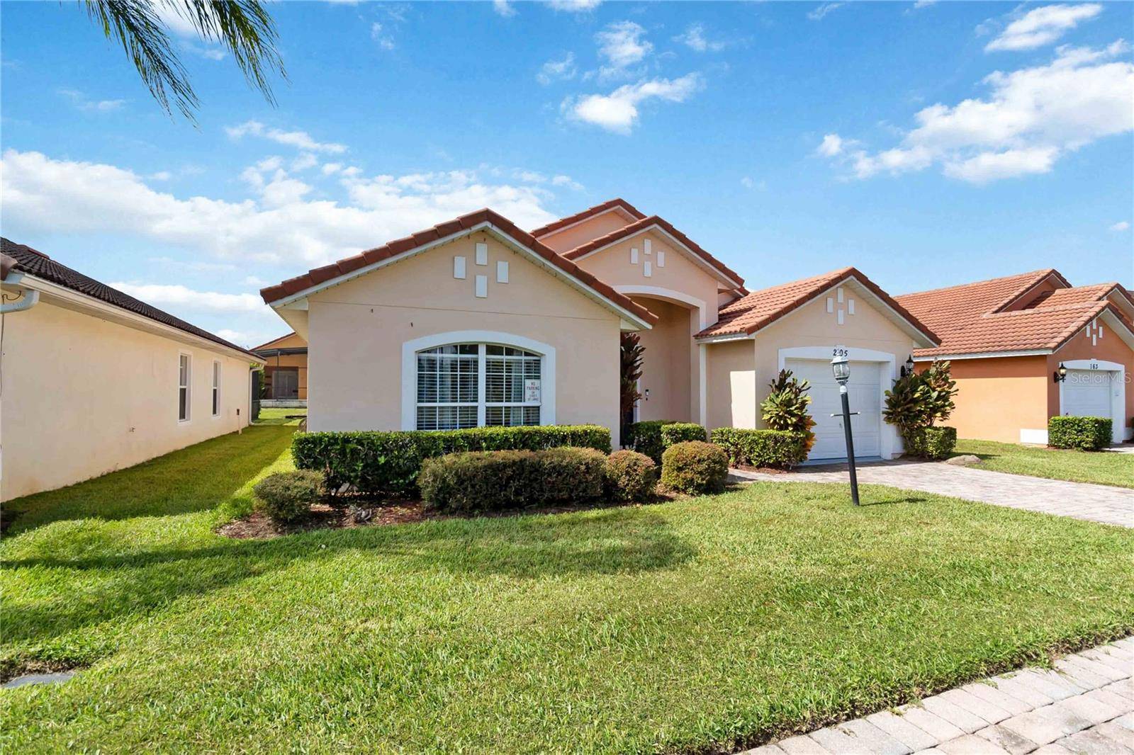205 HUMMINGBIRD PASS, Davenport, FL 33896