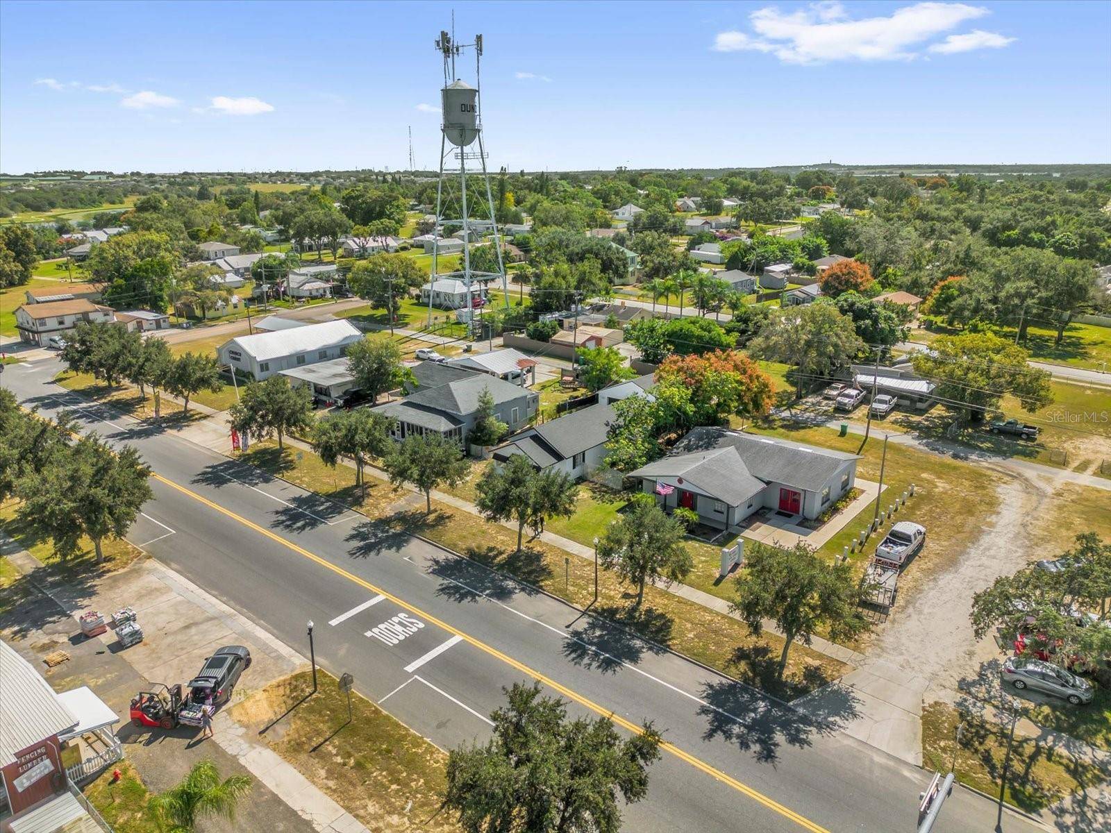 312 E MAIN ST, Dundee, FL 33838
