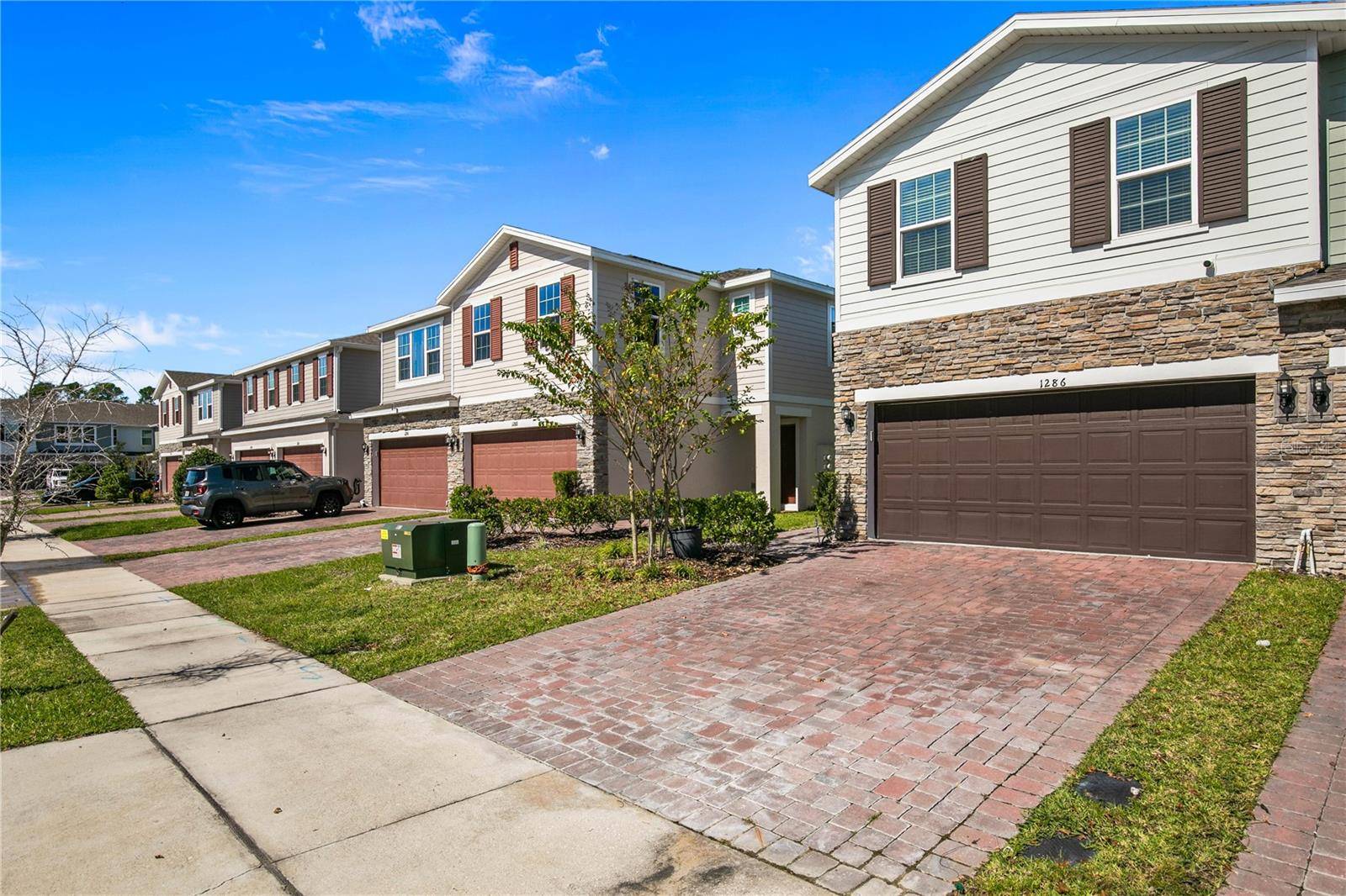 1286 WISPY CYPRESS DR, Kissimmee, FL 34746