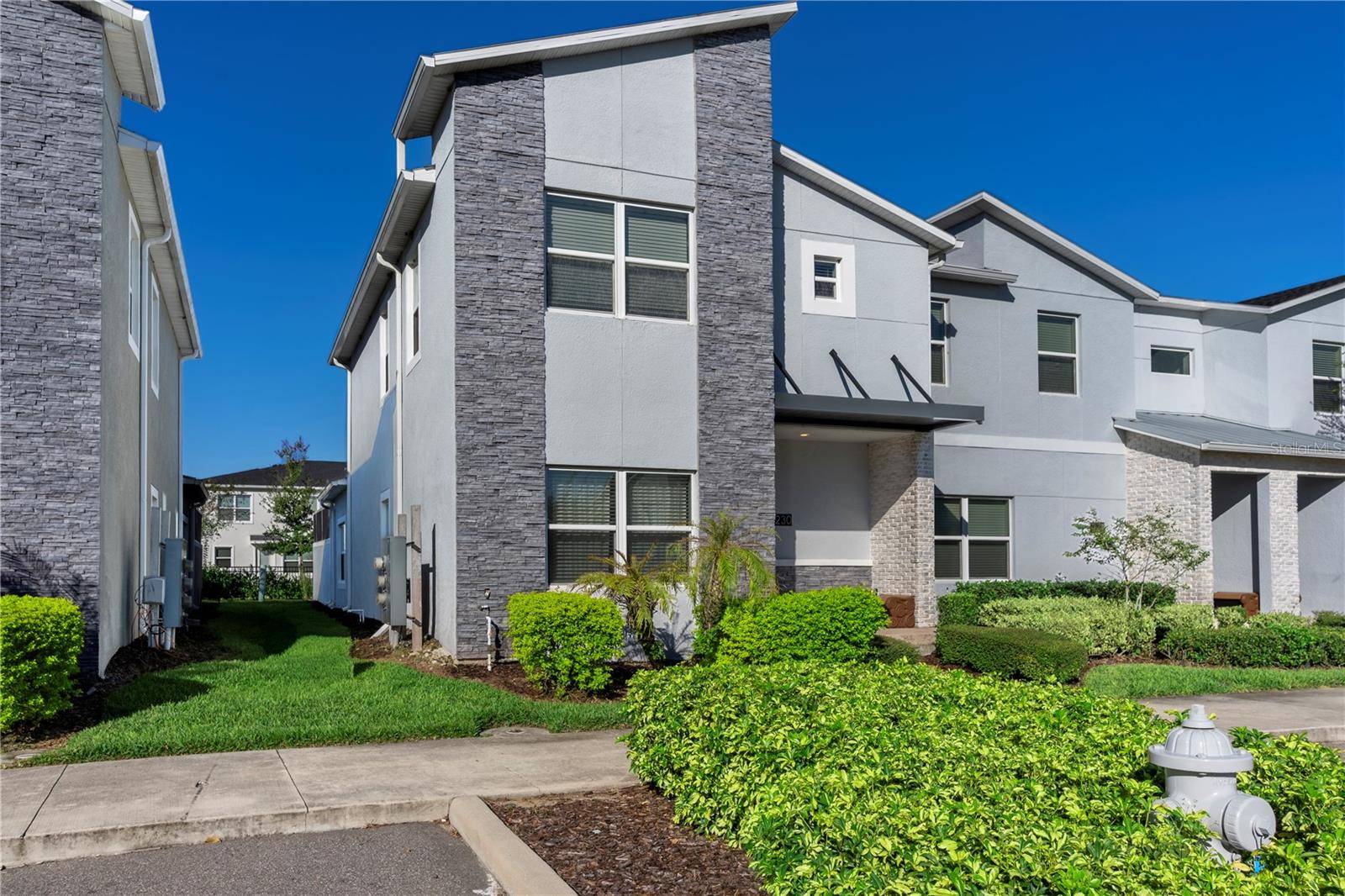 230 OCEAN COURSE AVE, Davenport, FL 33896