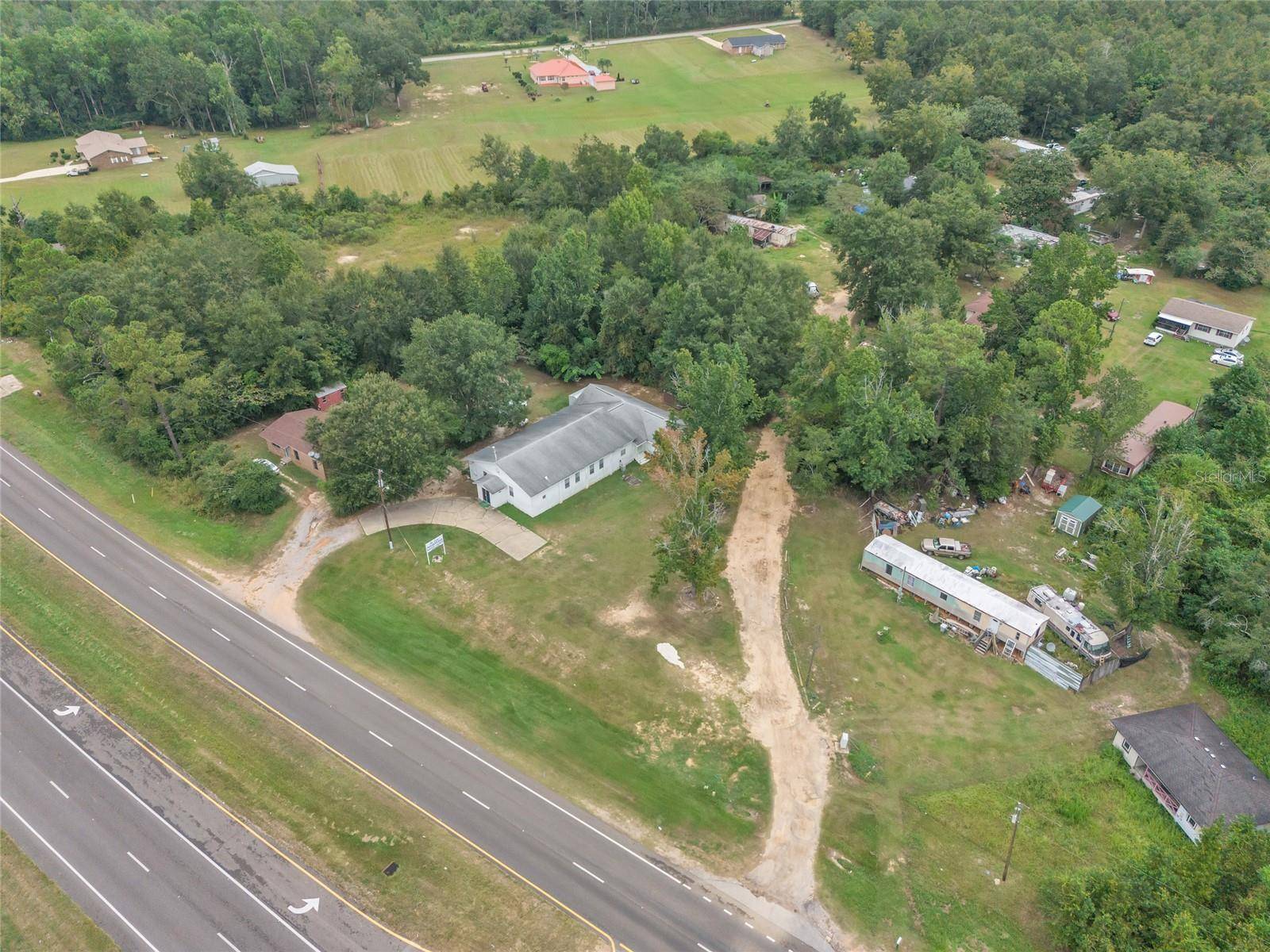 465 HAZZARD LN, Cantonment, FL 32533