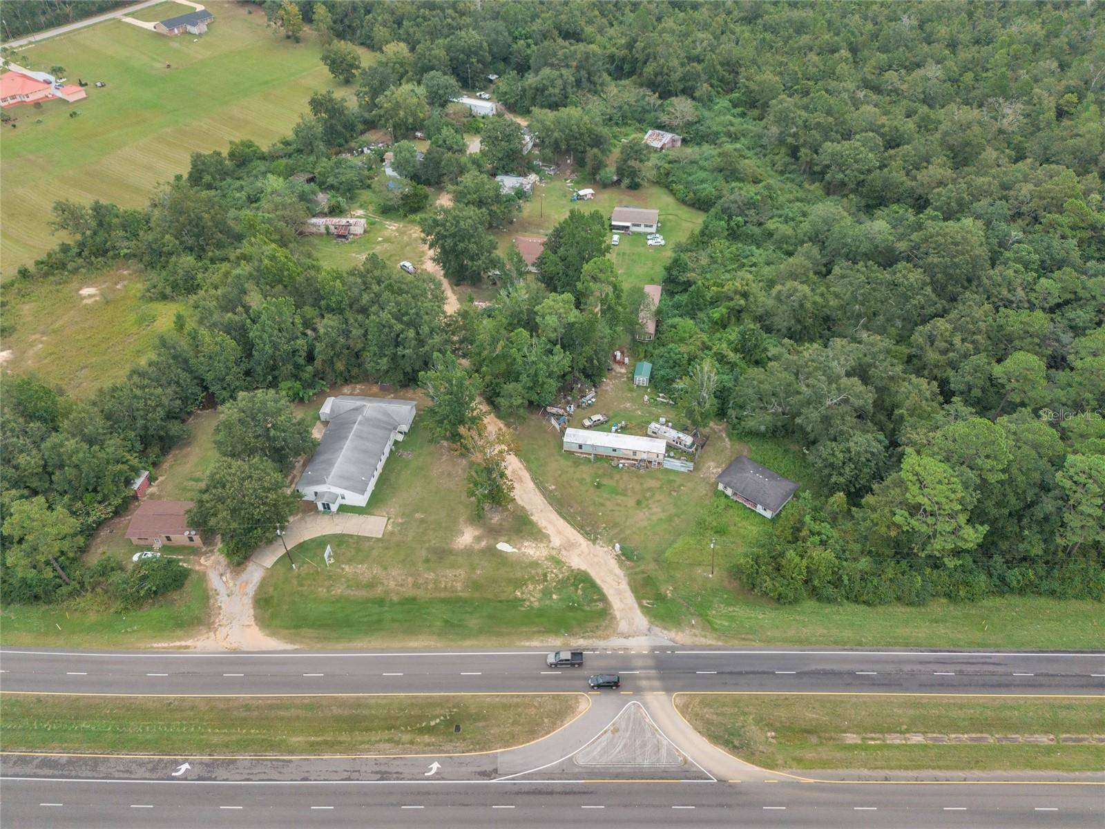 465 HAZZARD LN, Cantonment, FL 32533