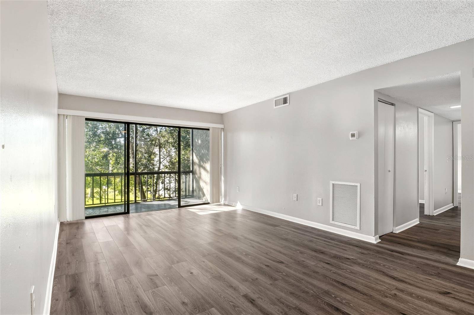 3236 S SEMORAN BLVD #22, Orlando, FL 32822