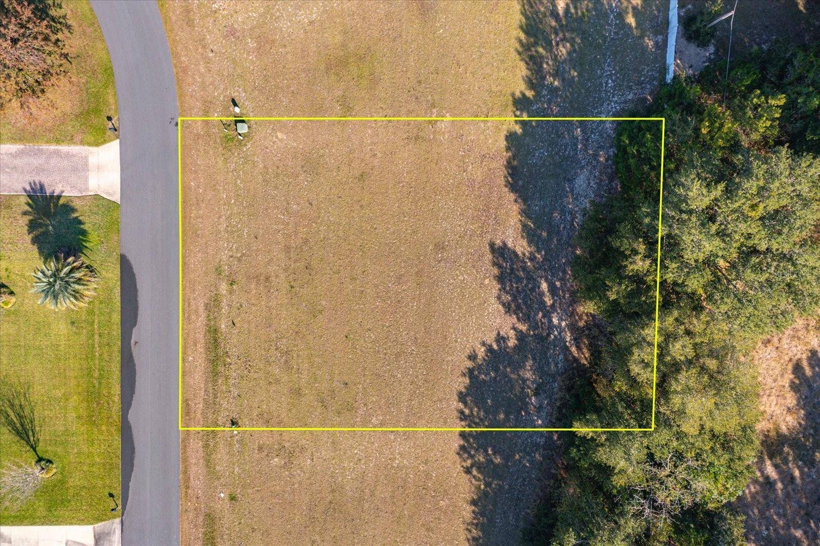1007 MYRTLE BREEZES CT, Fruitland Park, FL 34731