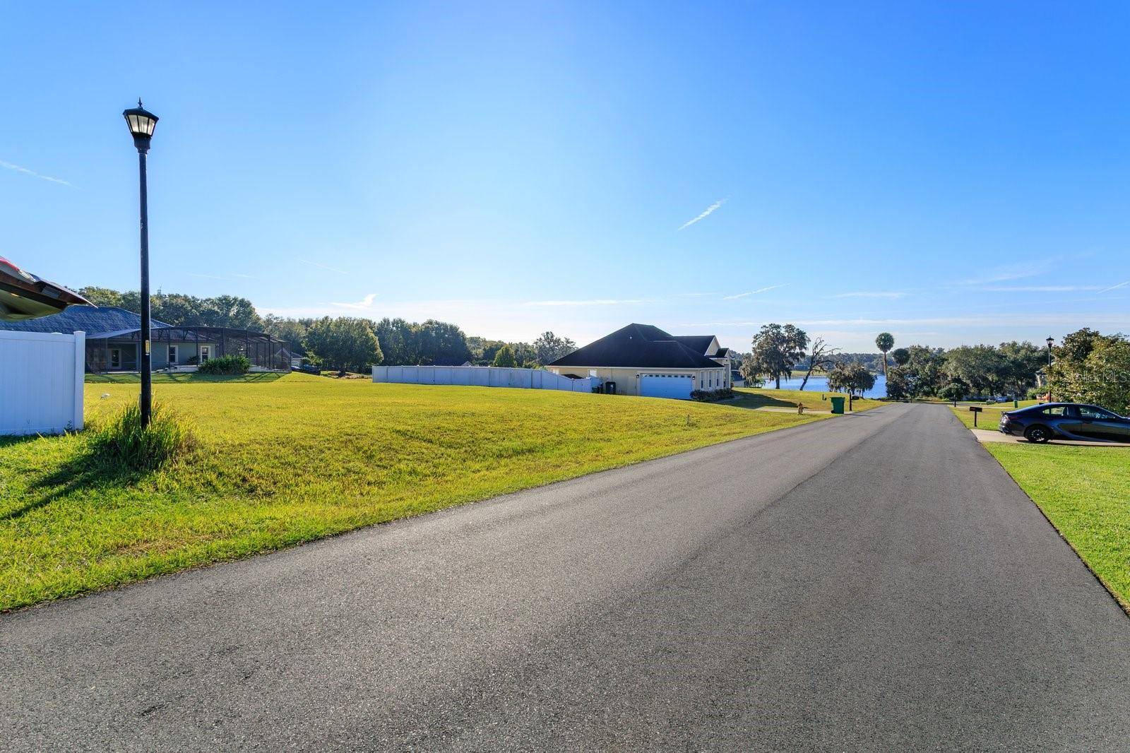 1013 MYRTLE BREEZES CT, Fruitland Park, FL 34731