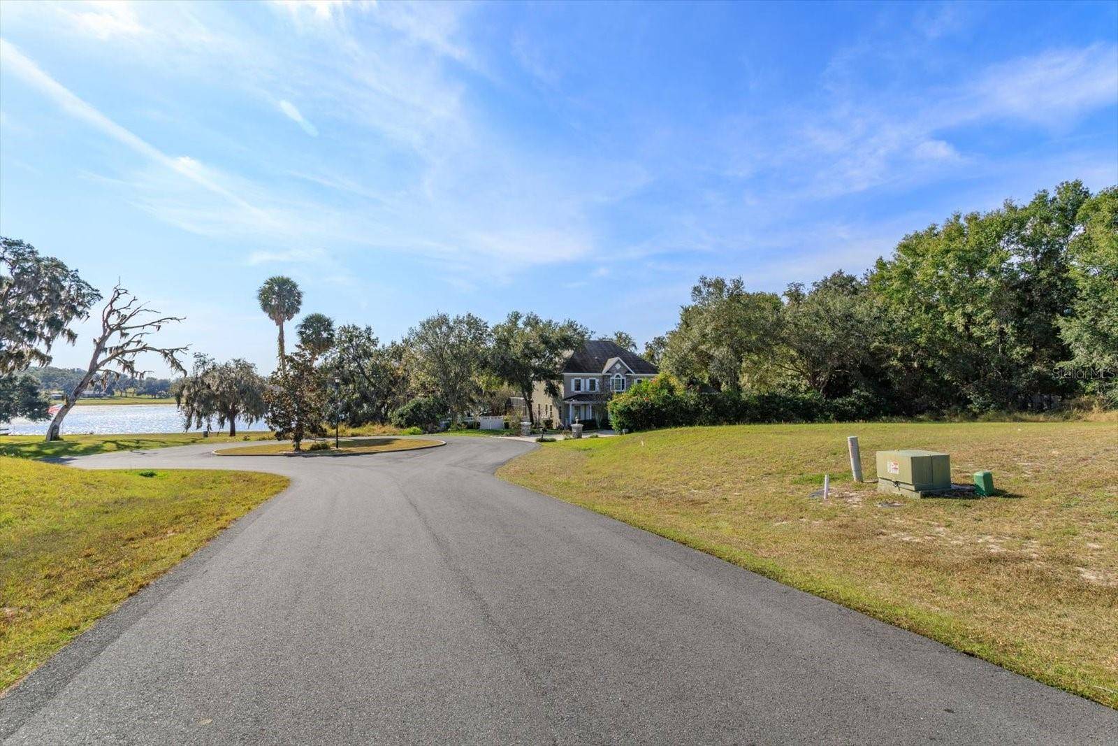 1104 MYRTLE BREEZES CT, Fruitland Park, FL 34731