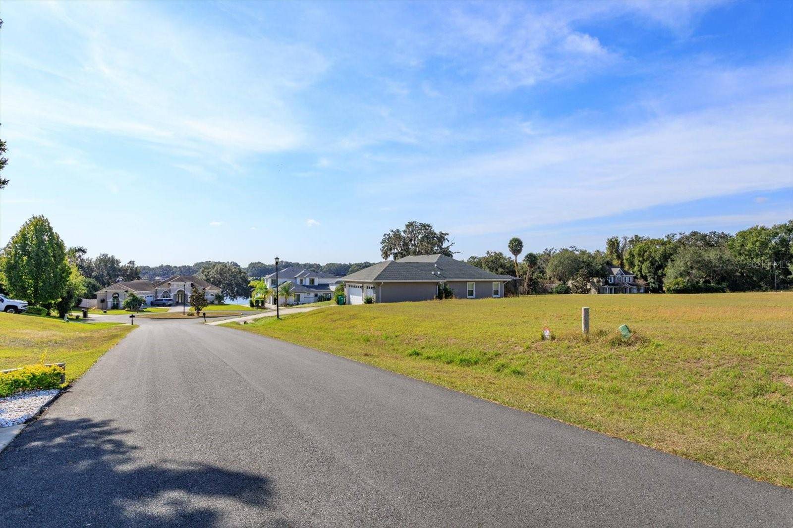 1114 MYRTLE BREEZES CT, Fruitland Park, FL 34731