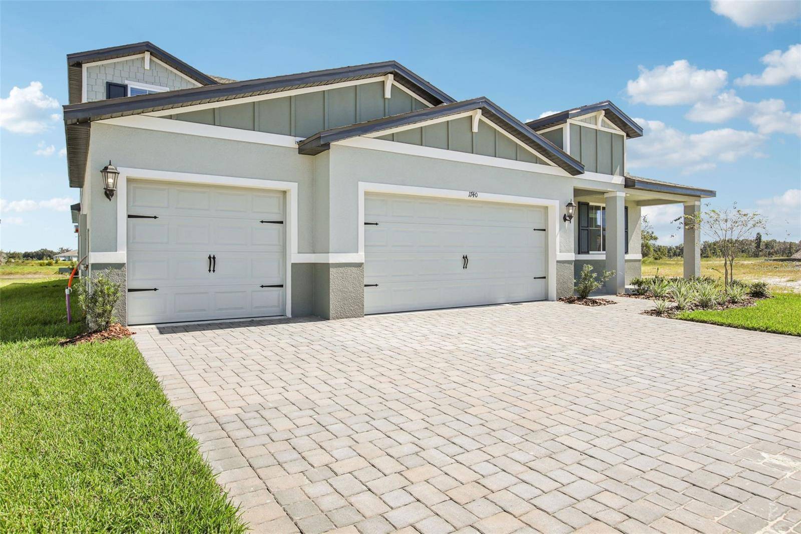 1740 DRAUGHTON DR, Zephyrhills, FL 33541