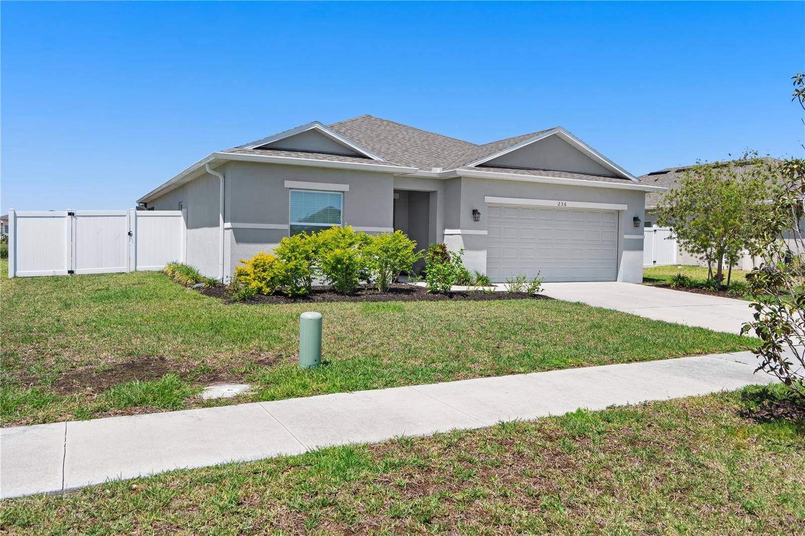 236 AQUAMARINE LN, Kissimmee, FL 34758