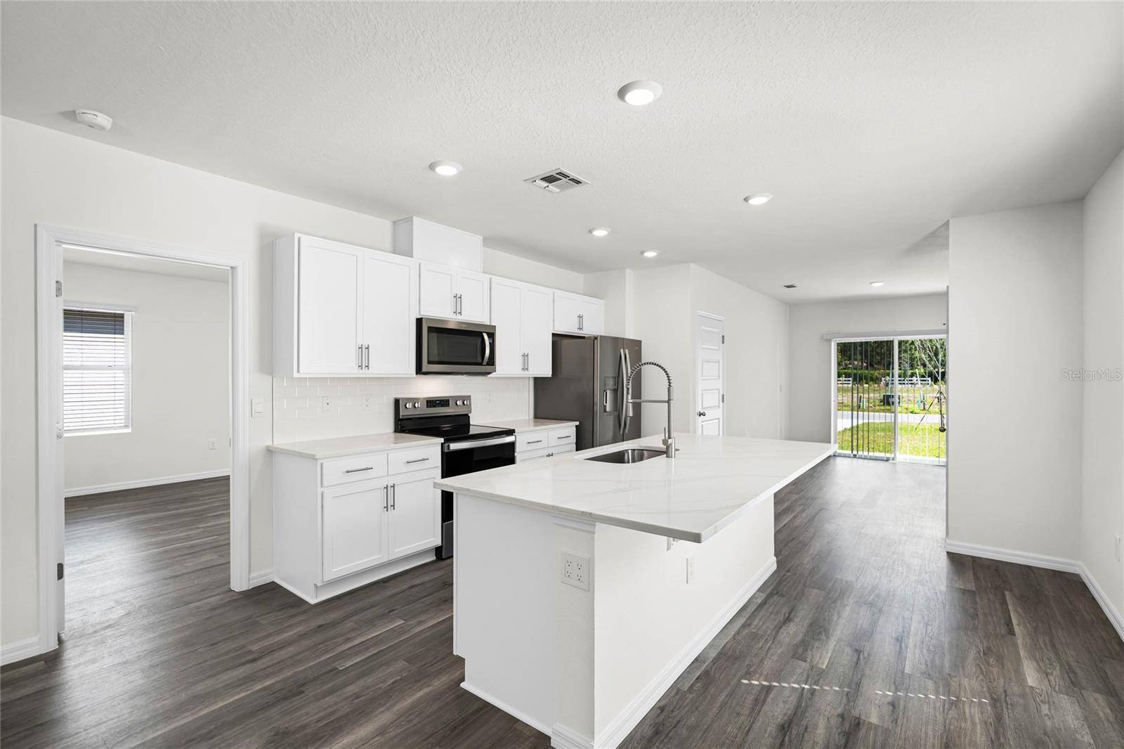 1726 HUMMINGBIRD RD, Winter Haven, FL 33884
