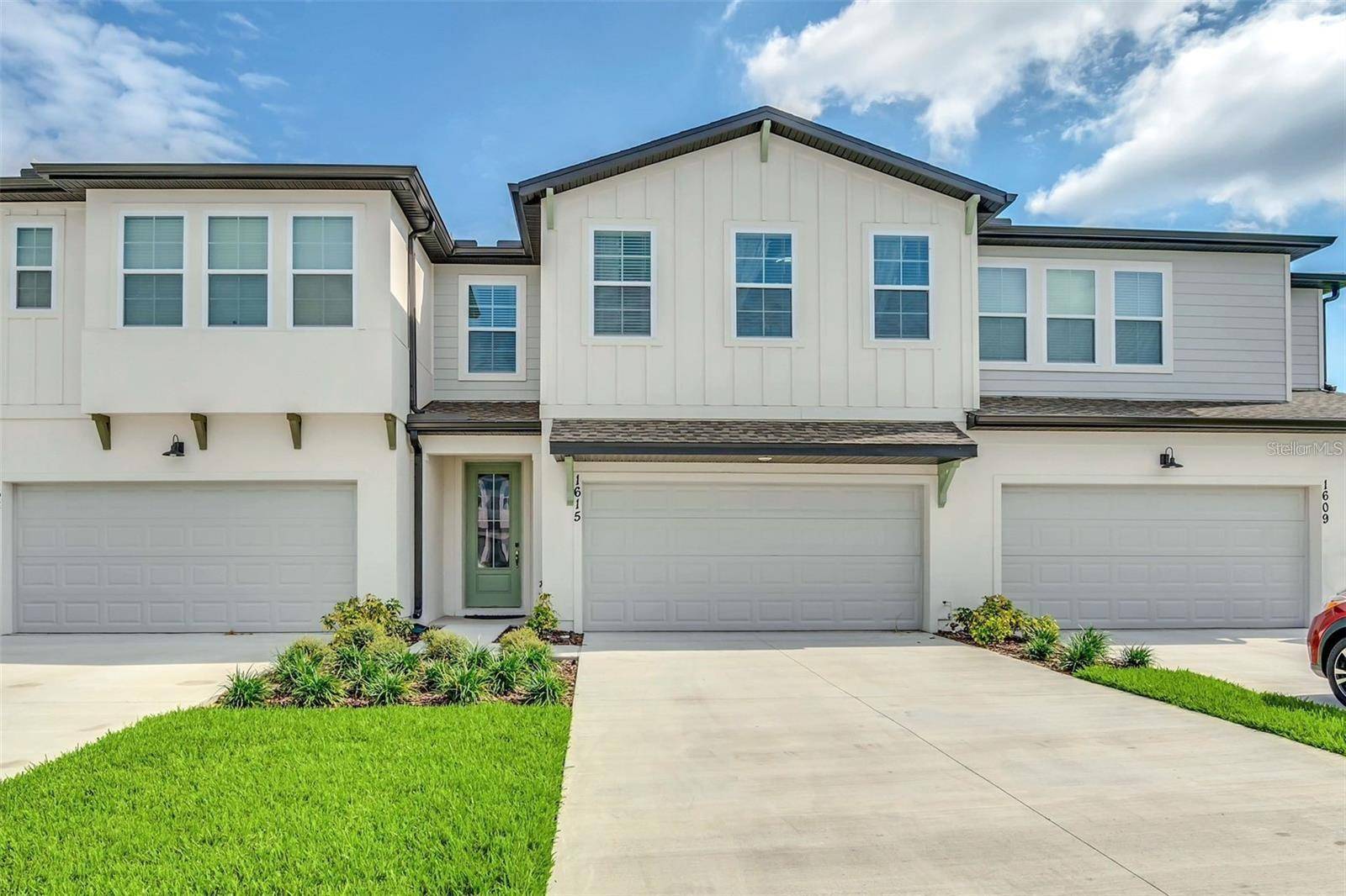 1615 SANIBEL DR, Davenport, FL 33896