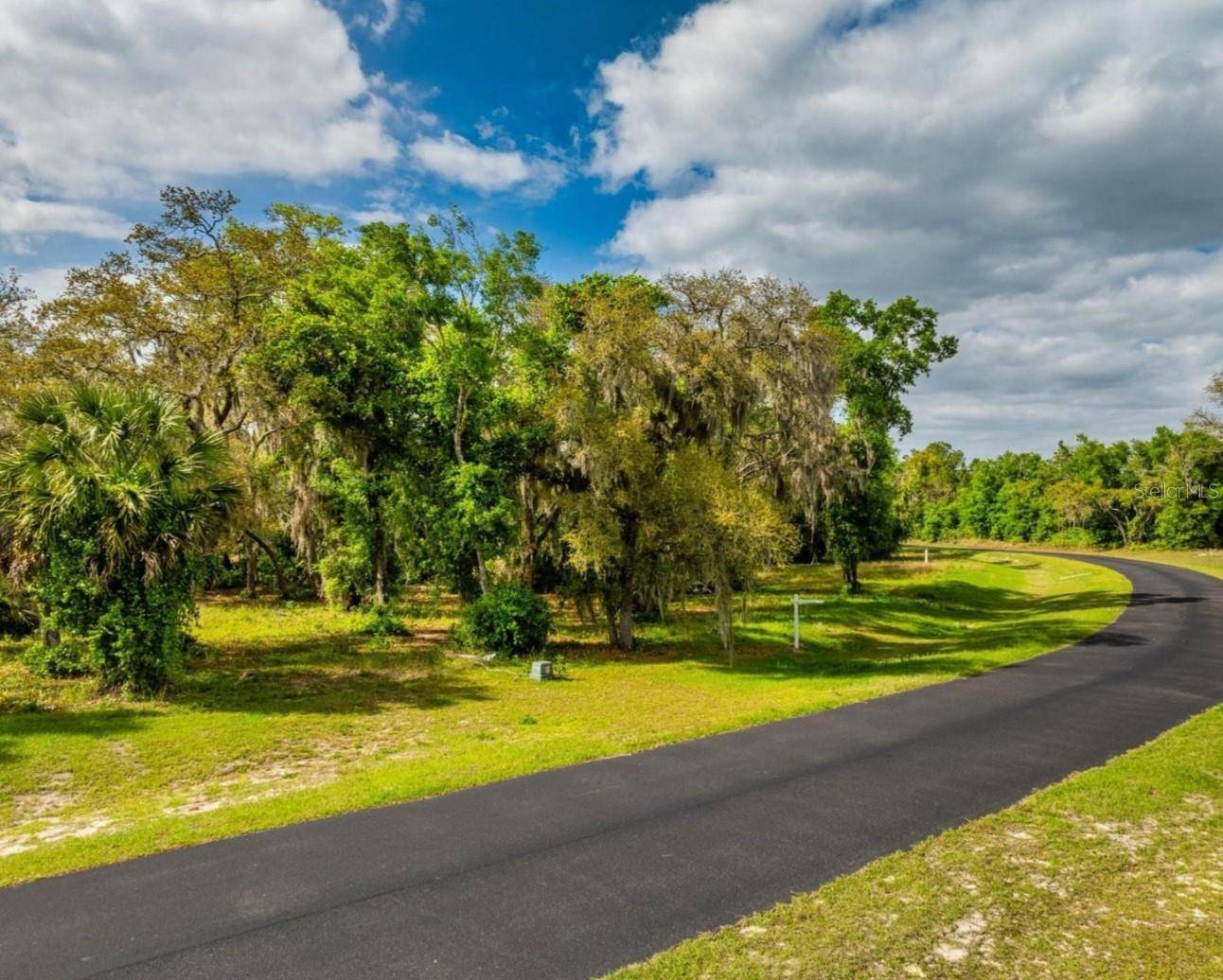3118 BRIGHT LAKE CIR, Groveland, FL 34736