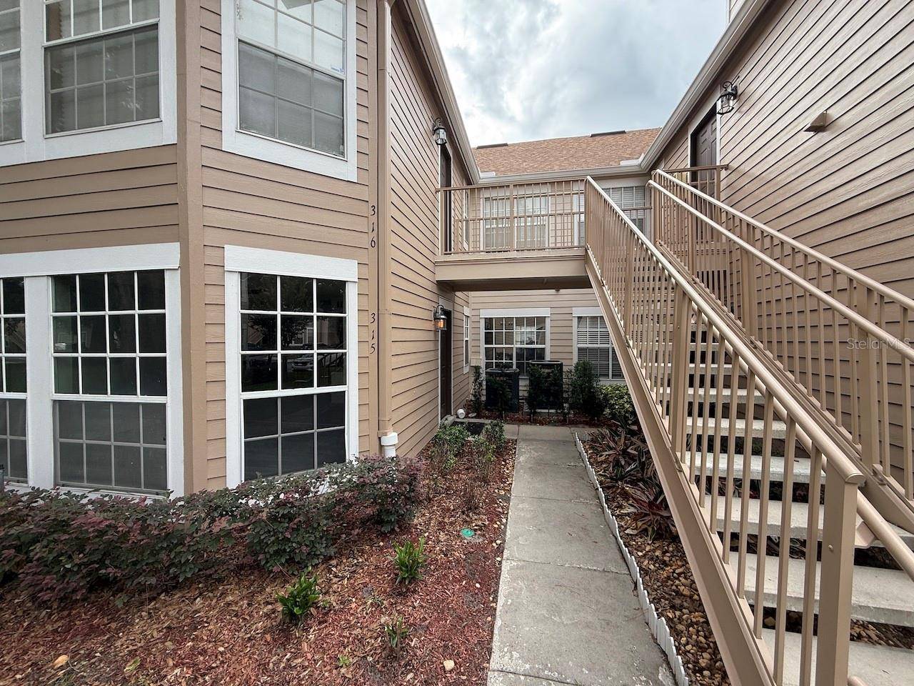 696 YOUNGSTOWN Pkwy #315, Altamonte Springs, FL 32714