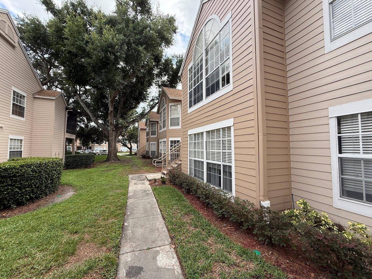 696 YOUNGSTOWN Pkwy #315, Altamonte Springs, FL 32714