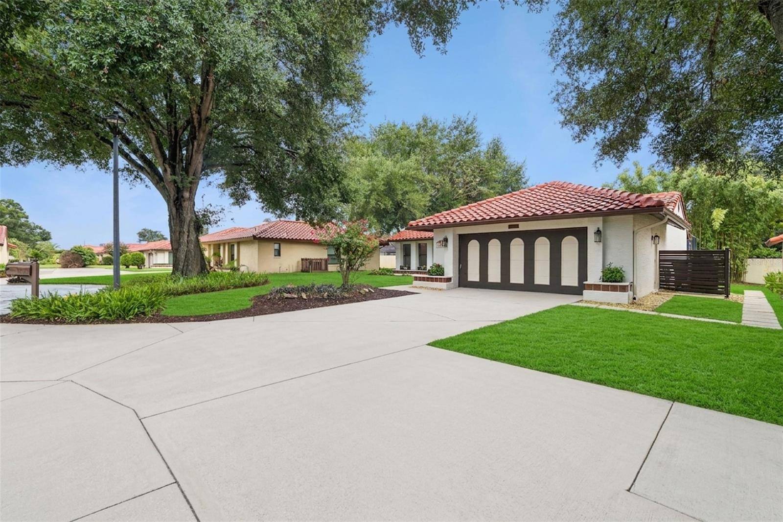 8268 BURGOS CT, Orlando, FL 32836
