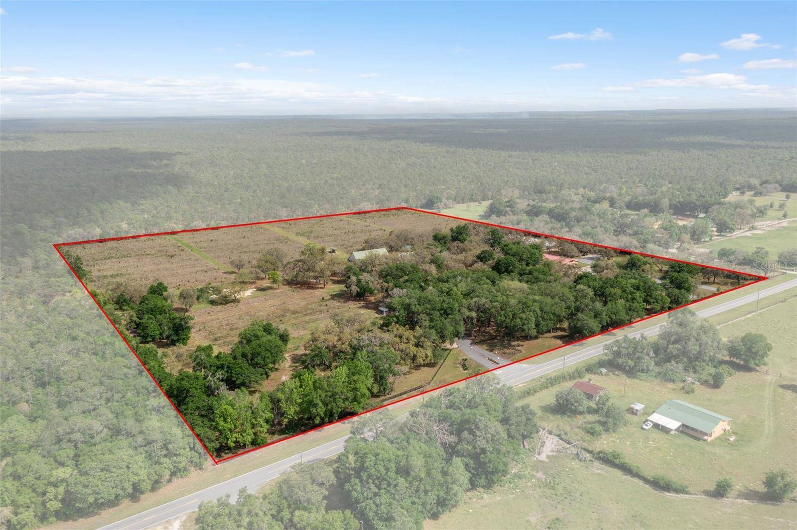 8123 S LECANTO HWY, Lecanto, FL 34461
