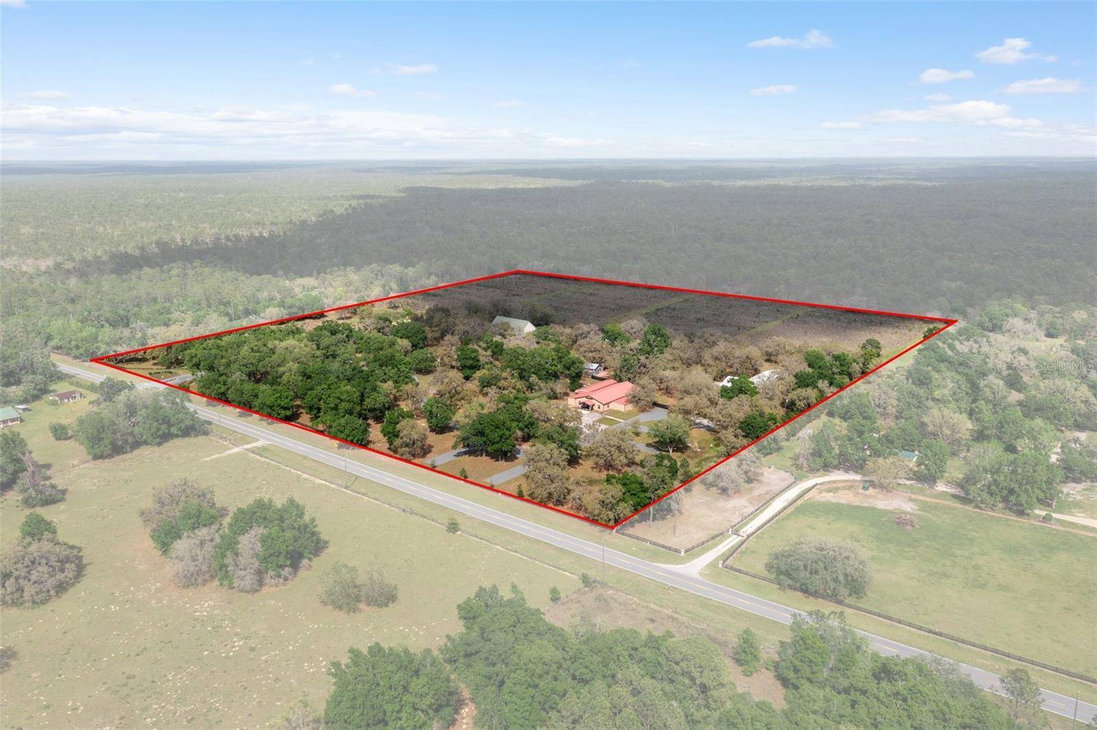 8123 S LECANTO HWY, Lecanto, FL 34461