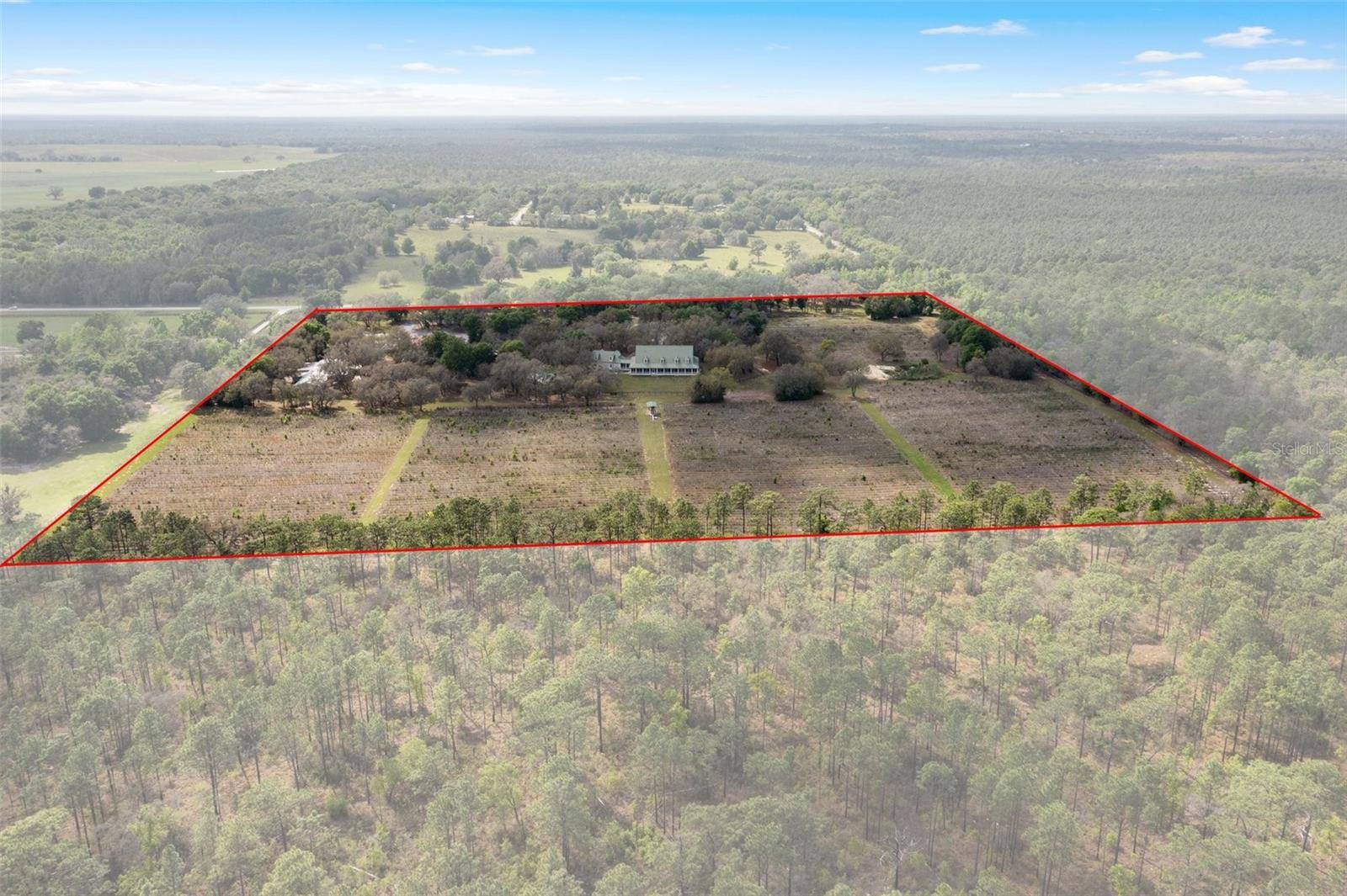 8123 S LECANTO HWY, Lecanto, FL 34461