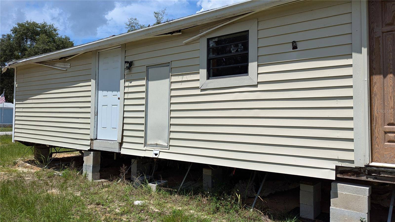 16237 SE 58 PL, Ocklawaha, FL 32179
