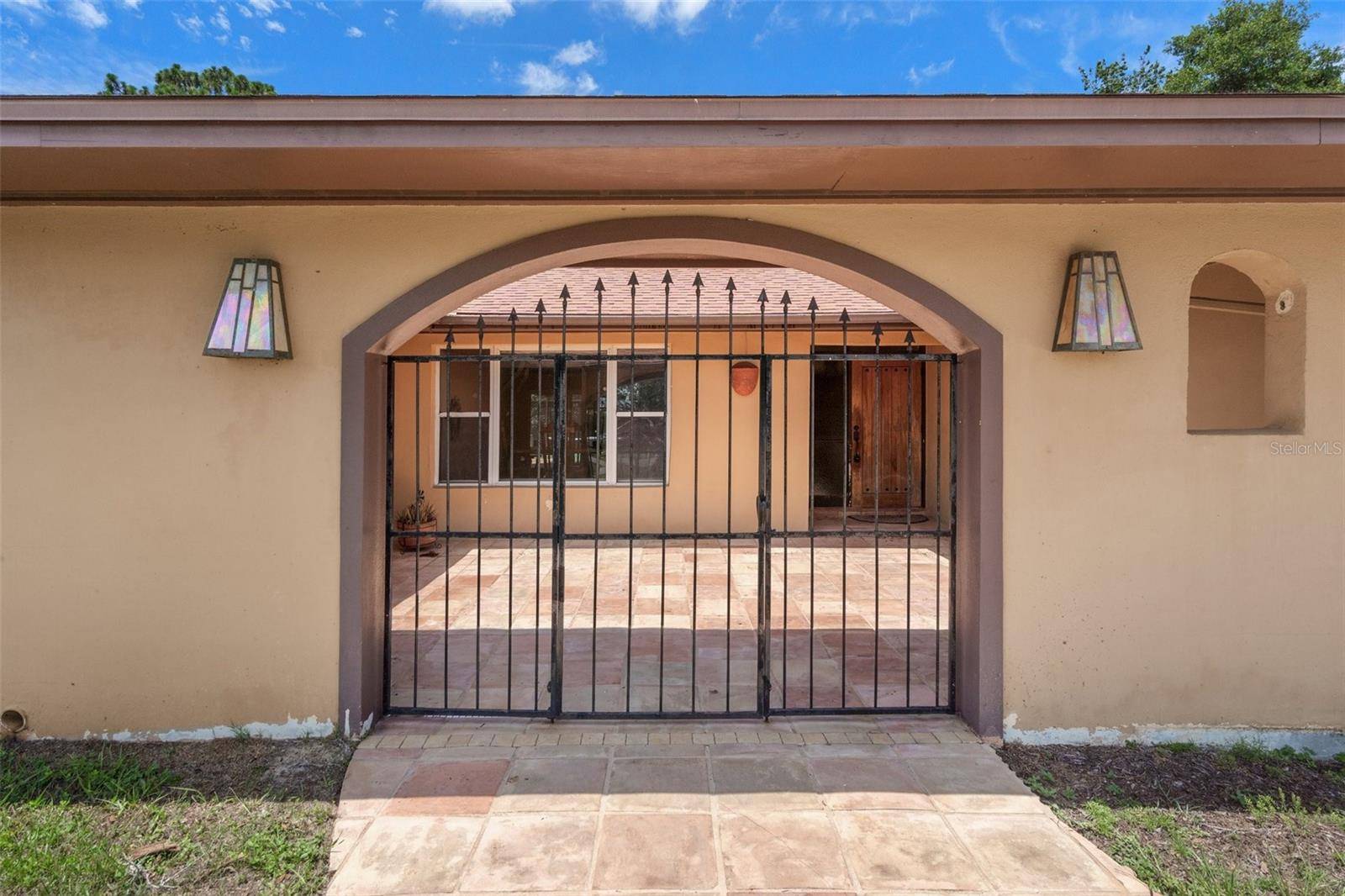 25 N COUNTRY CLUB DR, Crystal River, FL 34429
