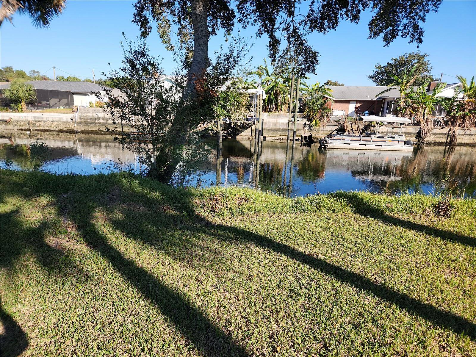 3879 N SEMINOLE PT, Crystal River, FL 34428