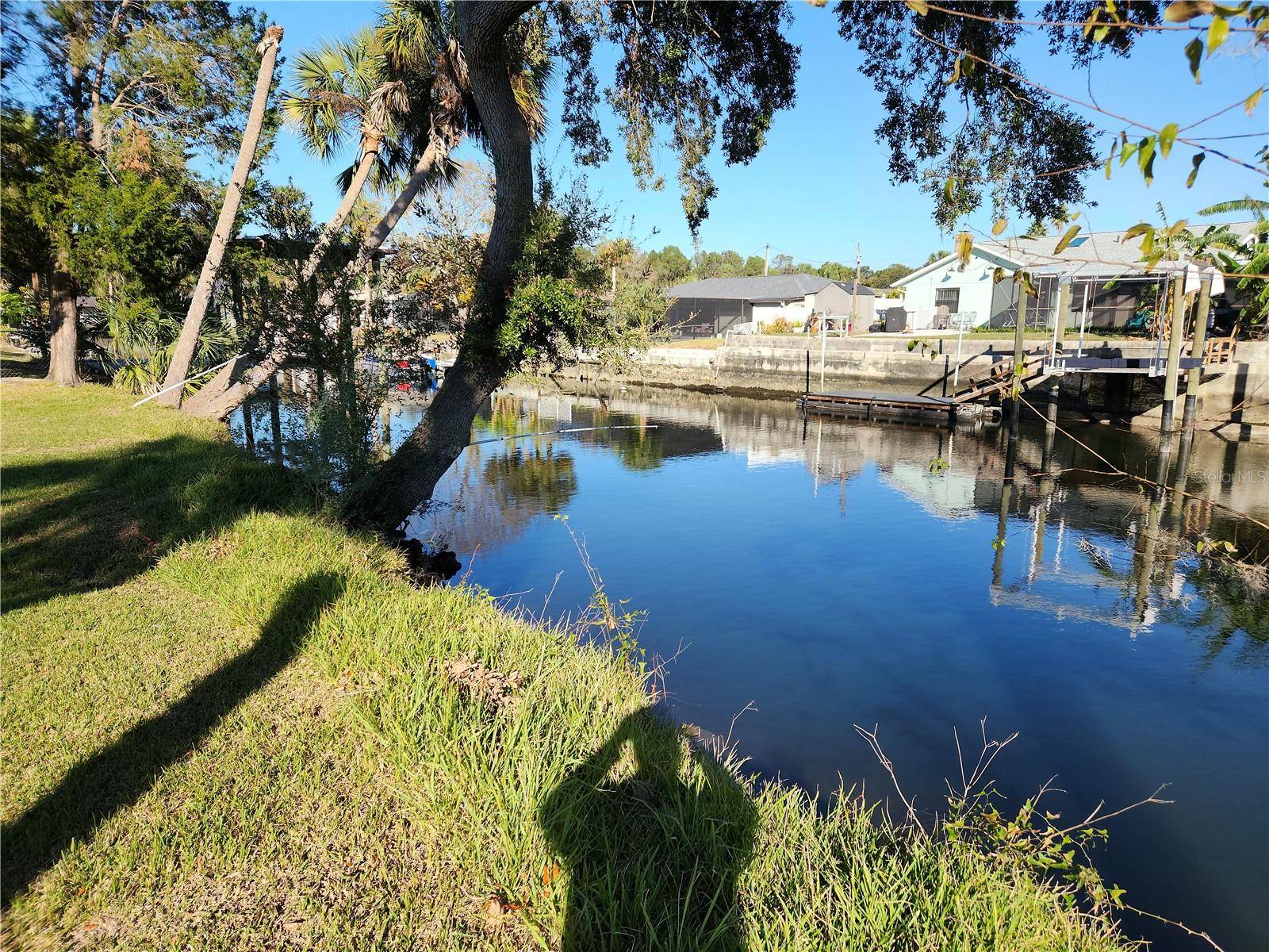 3879 N SEMINOLE PT, Crystal River, FL 34428