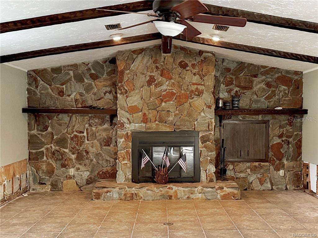4110 S JEFFERSON PT, Homosassa, FL 34448