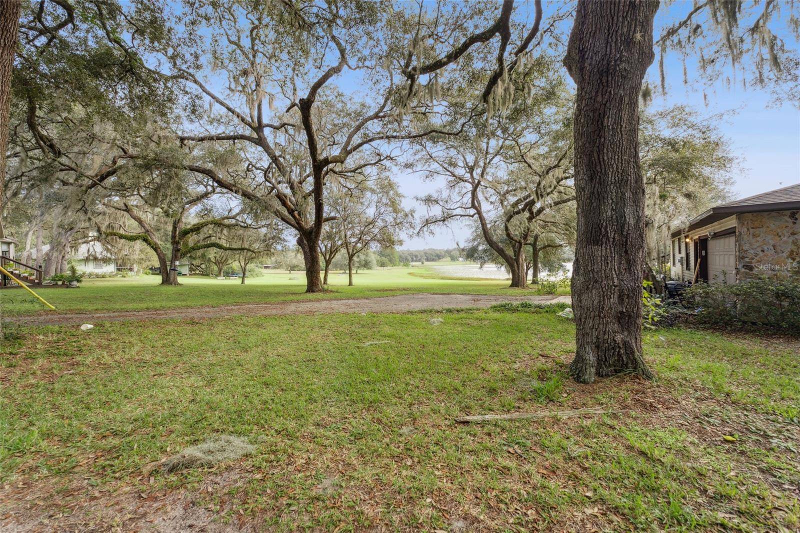 5781 S CRATER LAKE CIR, Keystone Heights, FL 32656