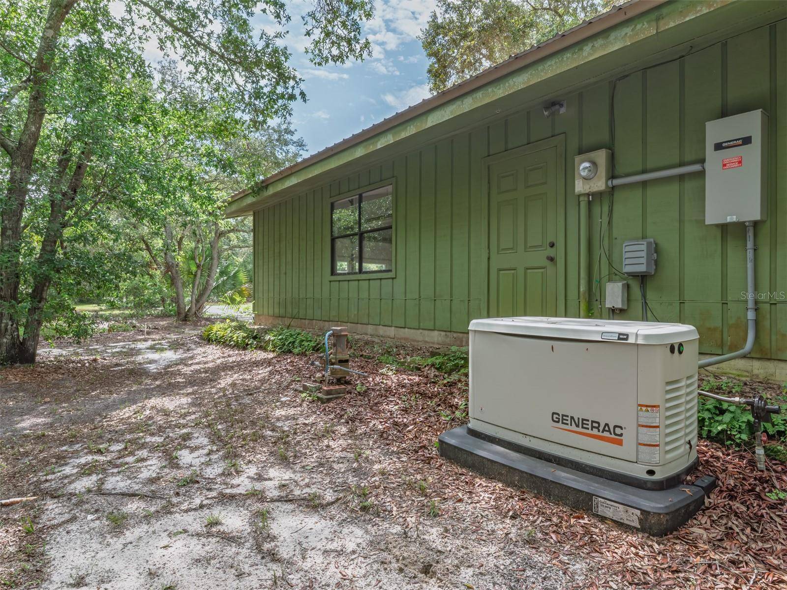 17 S BAYSHORE DR, Eastpoint, FL 32328