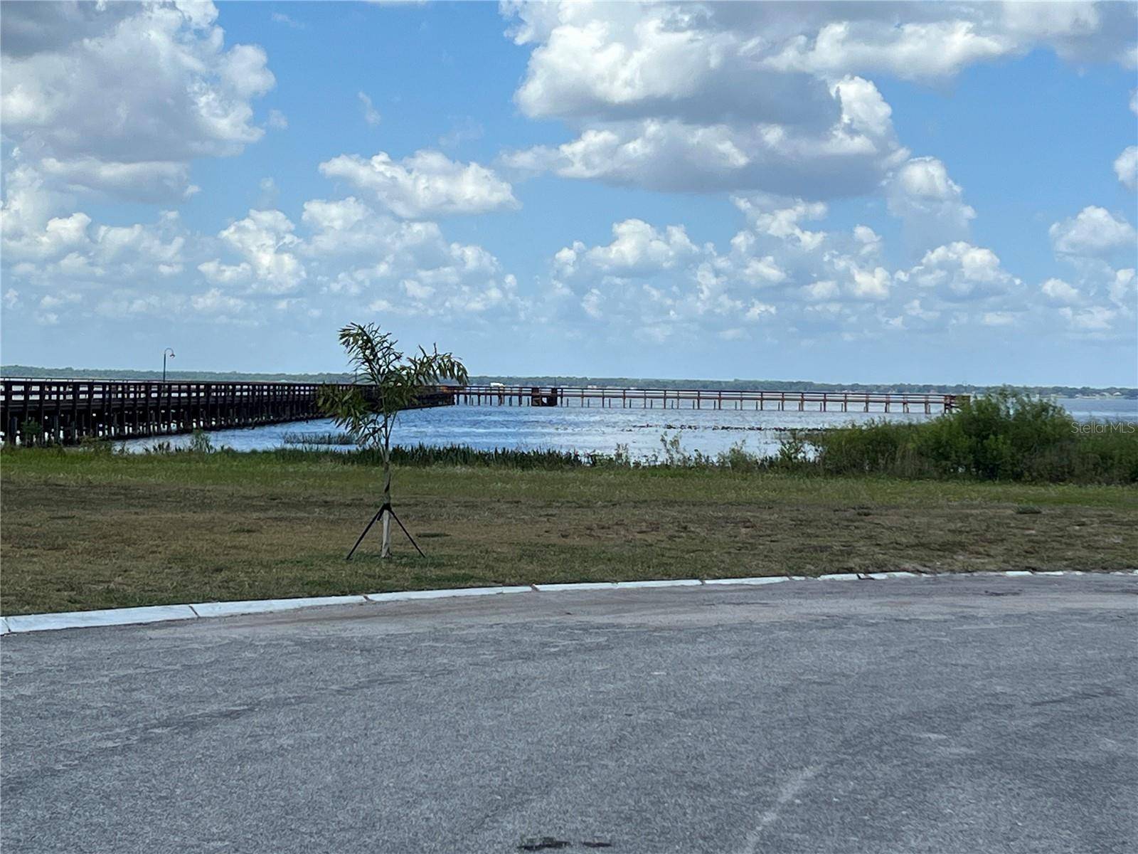 506 MAGNOLIA DR, Indian Lake Estates, FL 33855