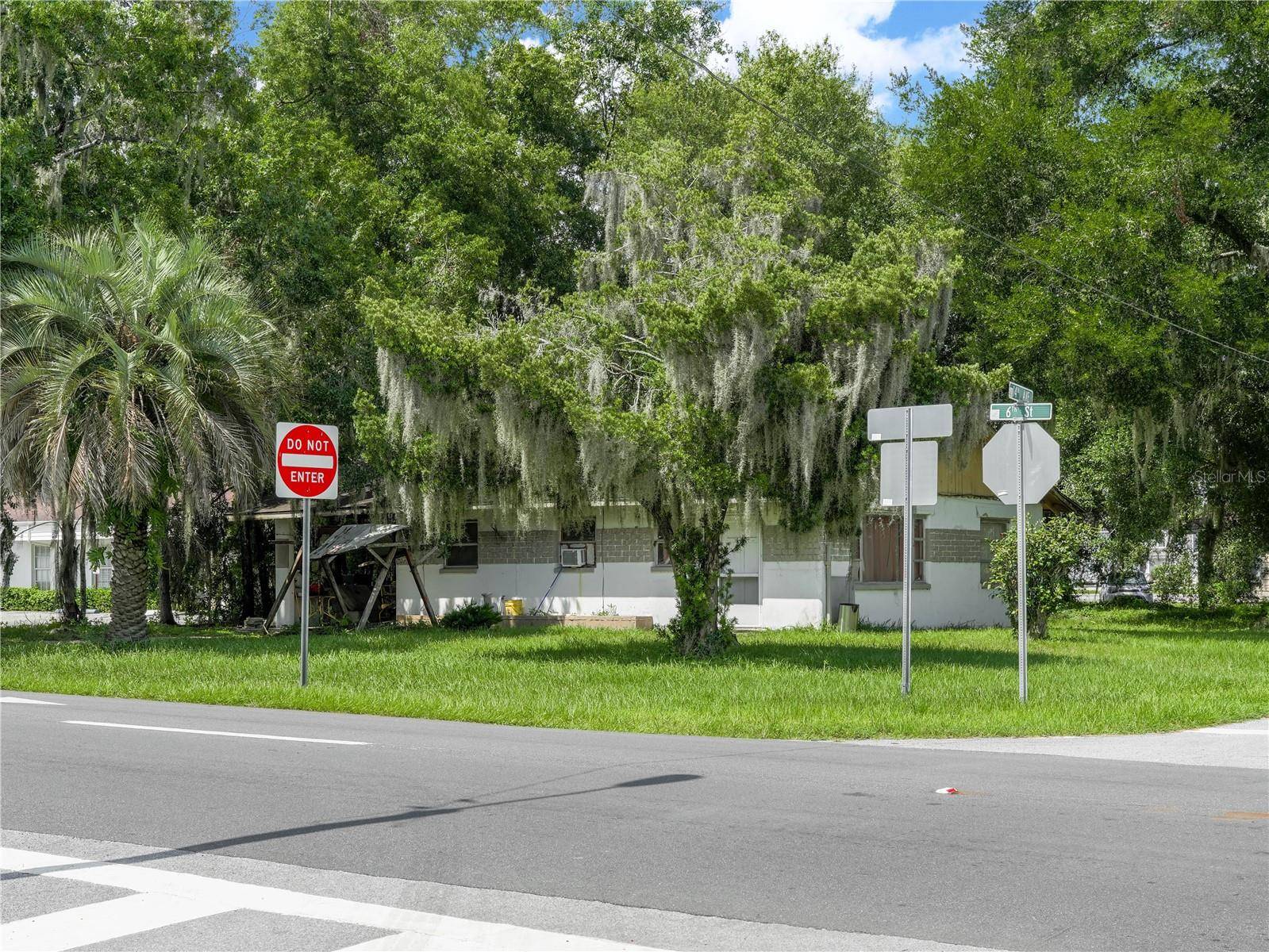 Address not disclosed, Zephyrhills, FL 33542