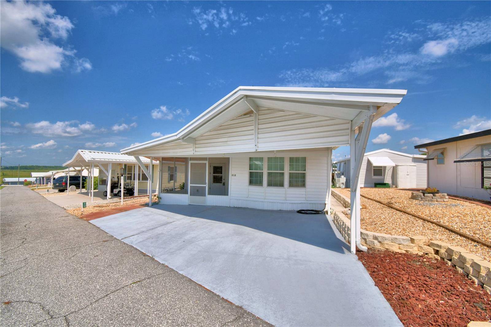 251 PATTERSON RD #E12, Haines City, FL 33844