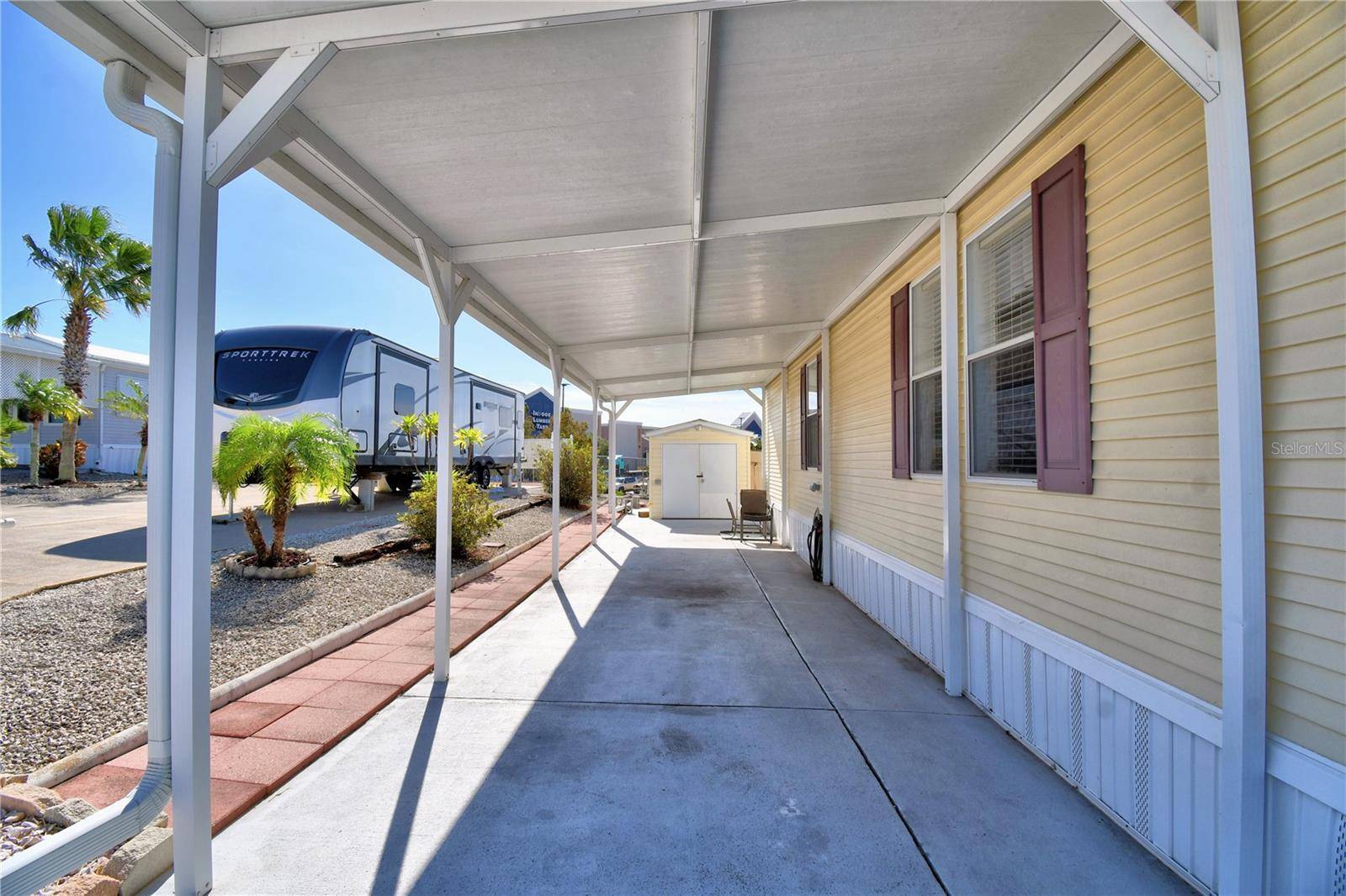251 PATTERSON RD #I17, Haines City, FL 33844