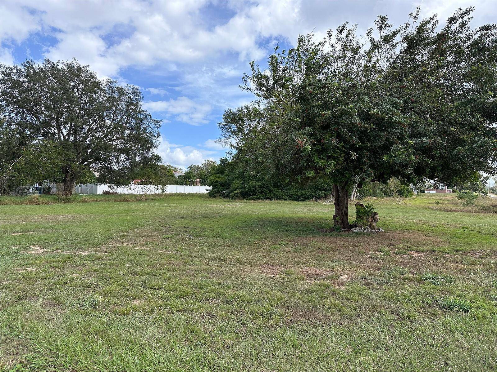 GATES AVE W, Haines City, FL 33844