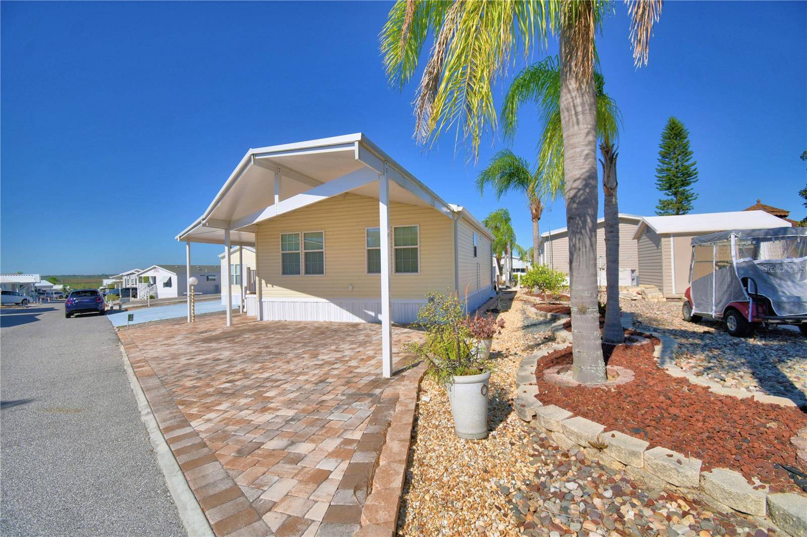 251 PATTERSON RD #i46, Haines City, FL 33844
