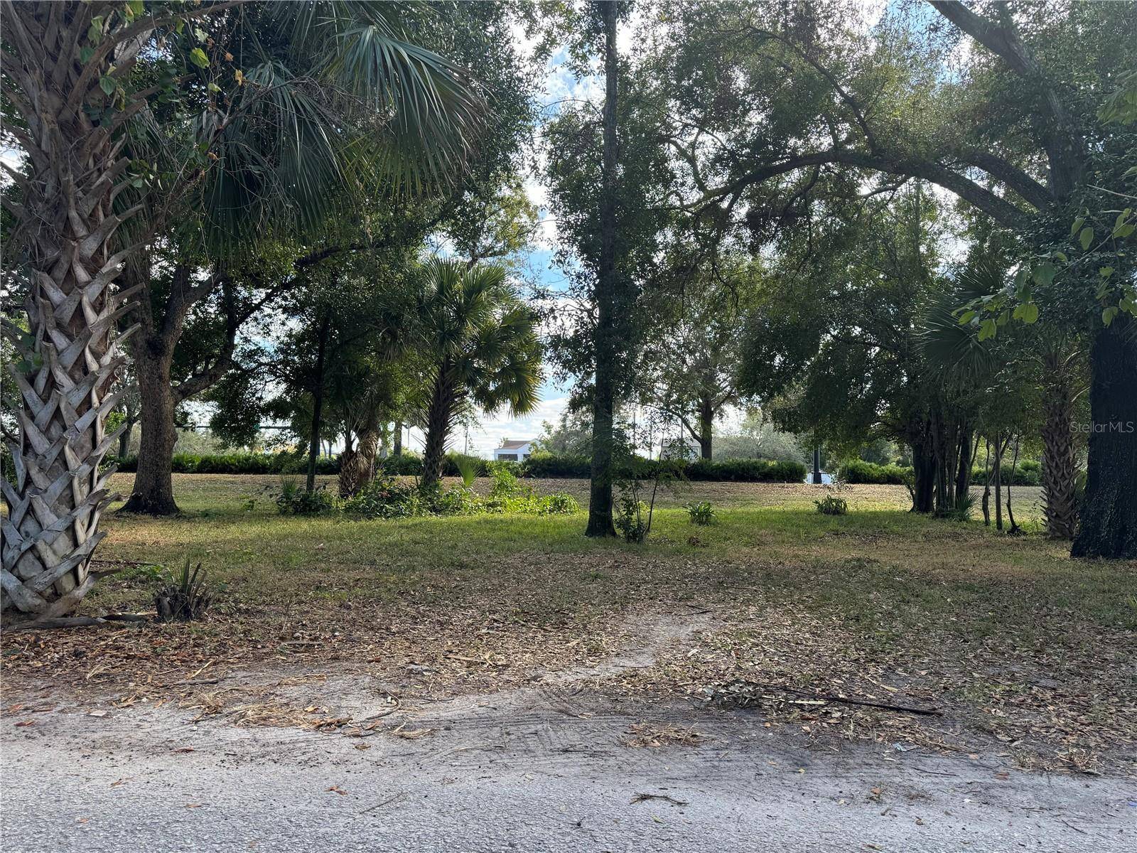 W MAGNOLIA ST, Lakeland, FL 33815